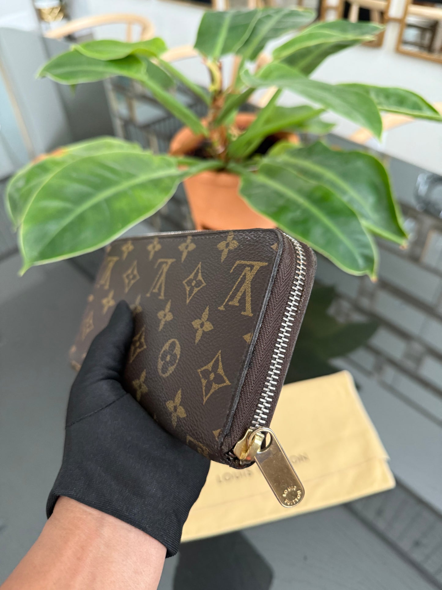 Monogram Zippy Long Wallet with Dustbag 🗓️ Year: 2006