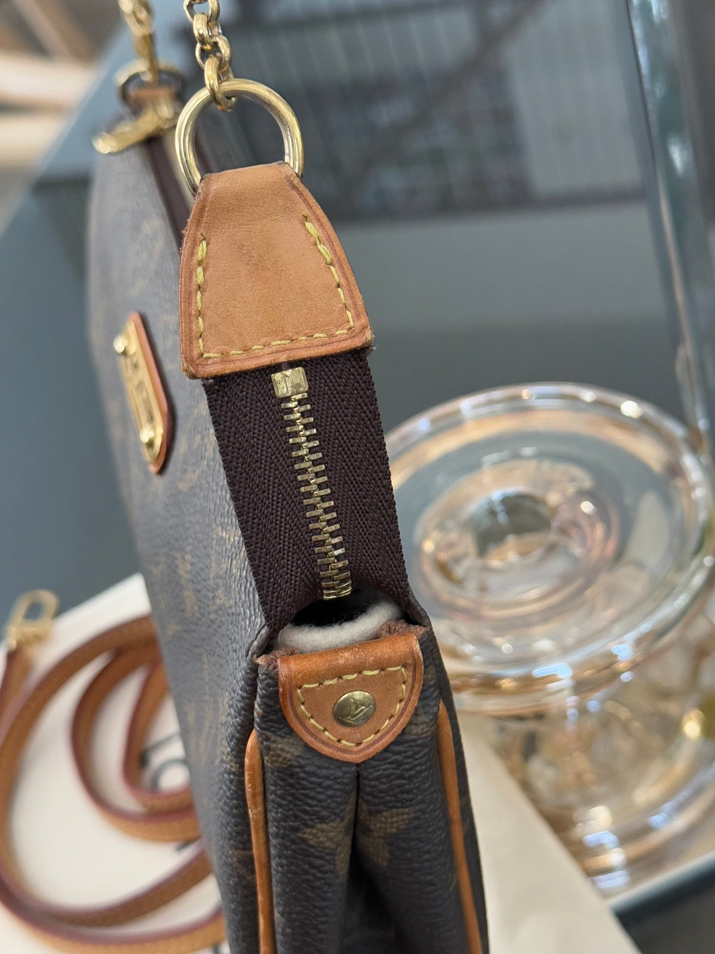 Eva Clutch with Insert Organizer and Dustbag🗓️ Year: 2011