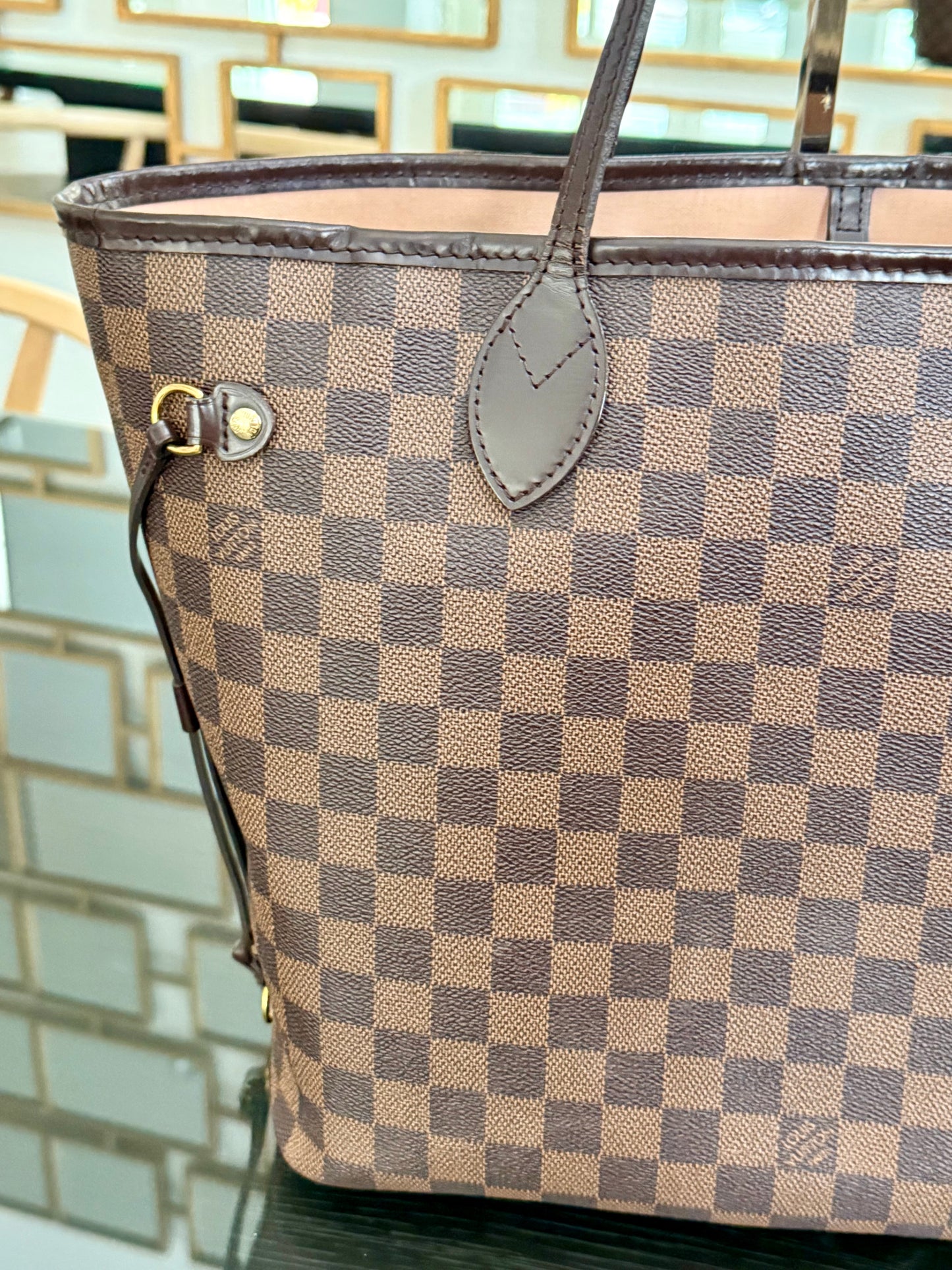 Neverfull MM in Rose Ballerine DE with Dustbag 🗓️ Year: 2016