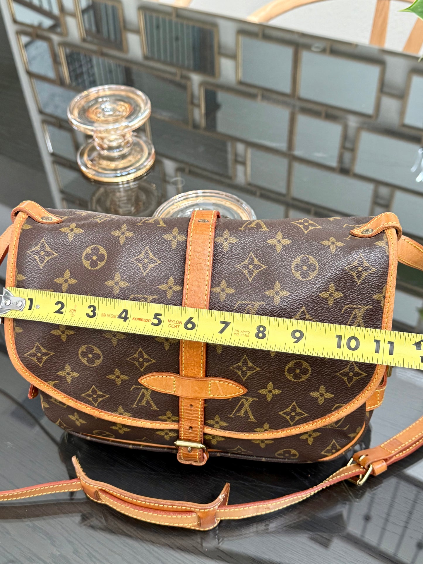 Saumur 30 Crossbody -Year: 1994