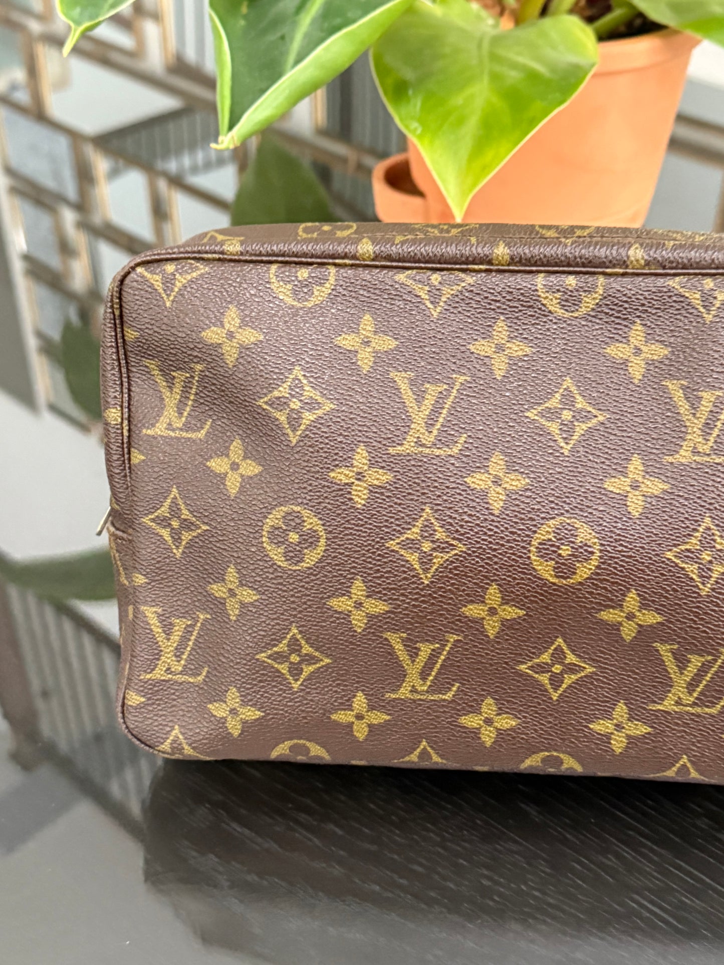 Trousse 28 -Pre Date Code