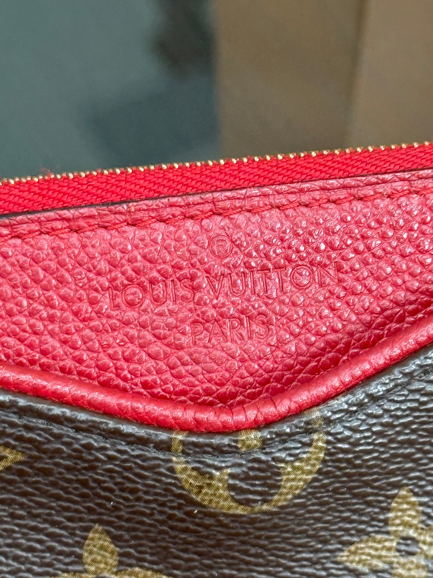 Pallas Clutch w/ Box, Dustbag and Paper bag - Year: 2017