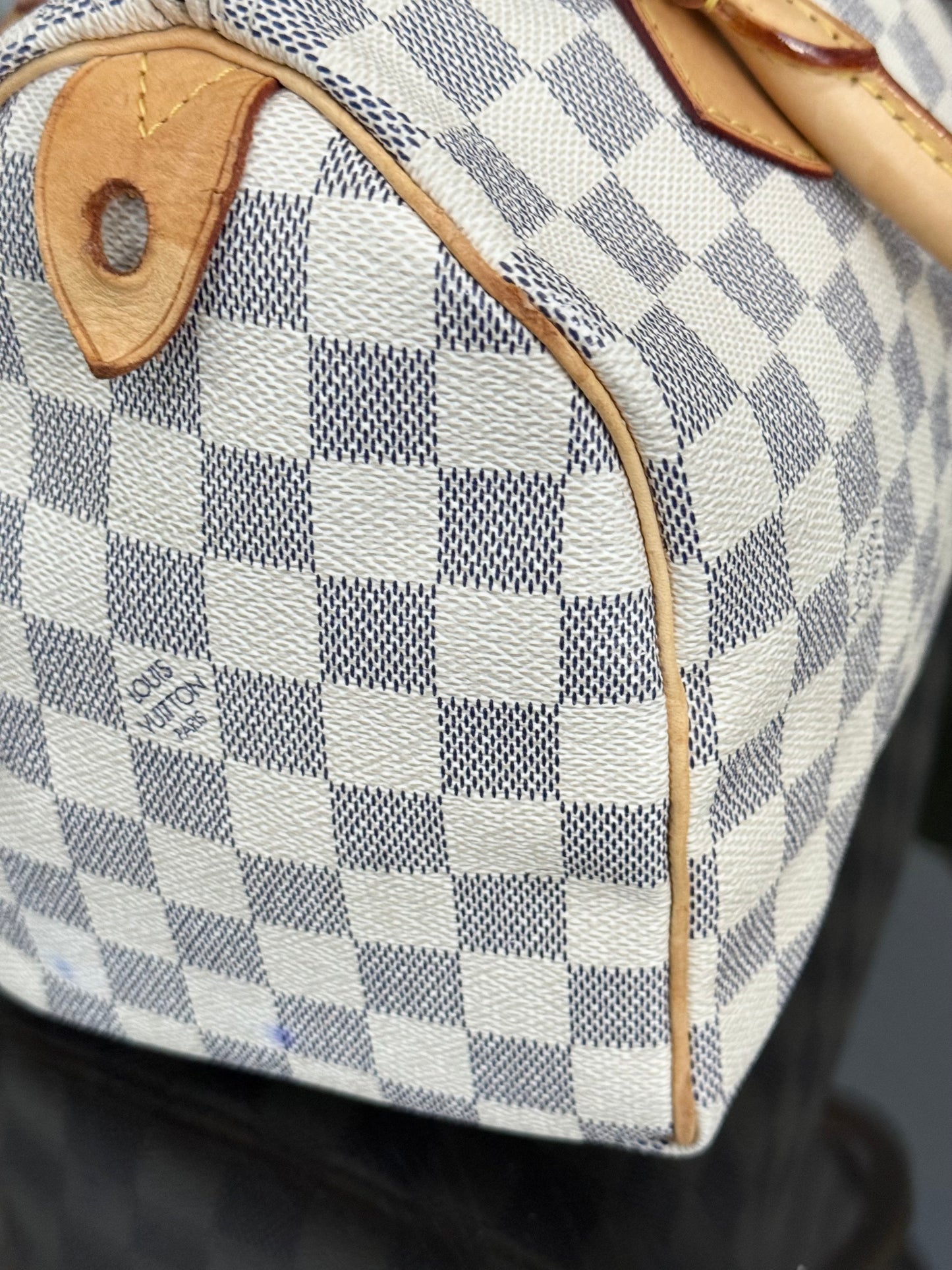 Speedy 25 Azur with, Dustbag, Insert organizer and twilly
๐๏ธ Year: 2008