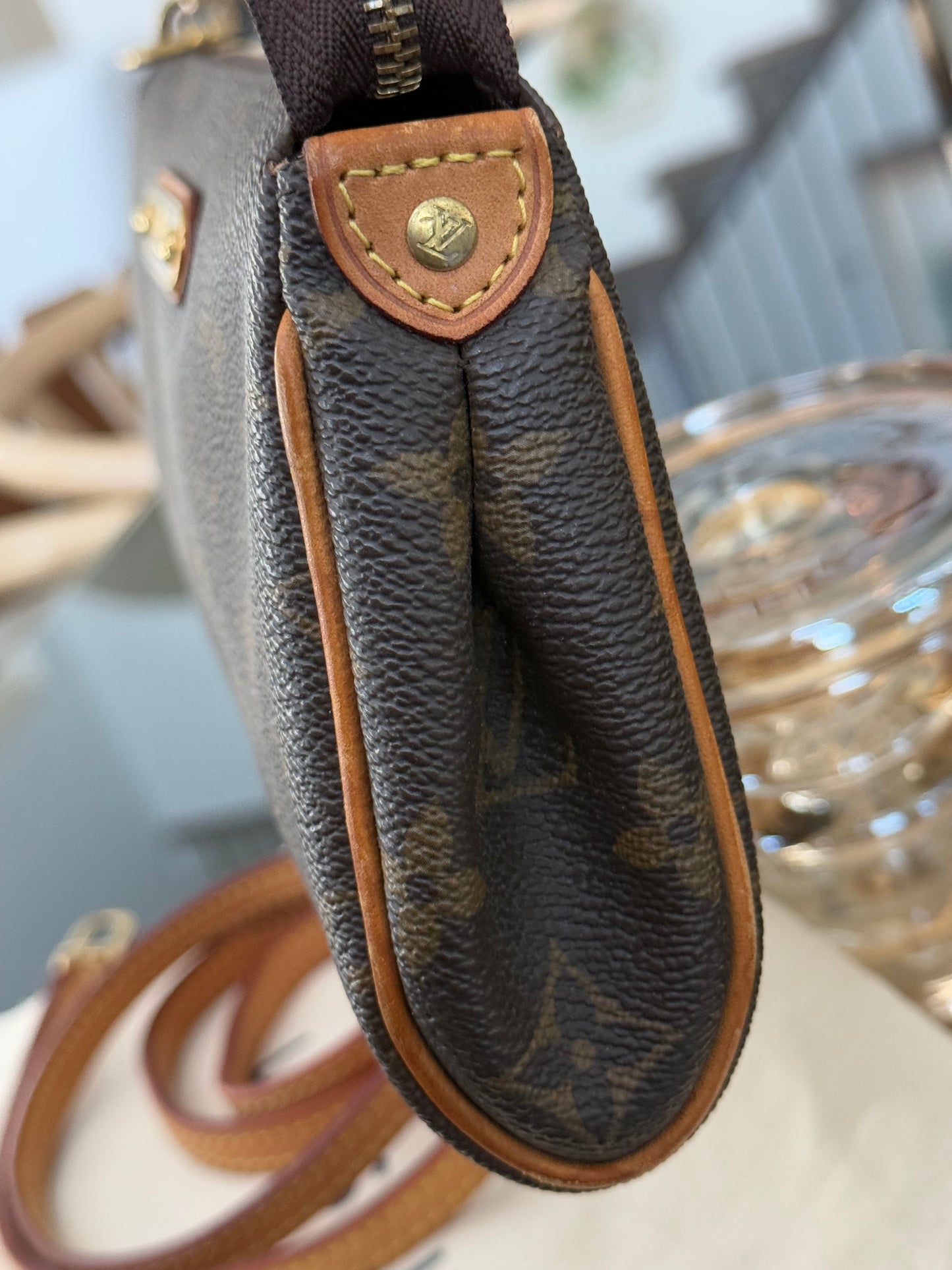 Eva Clutch with Insert Organizer and Dustbag🗓️ Year: 2011