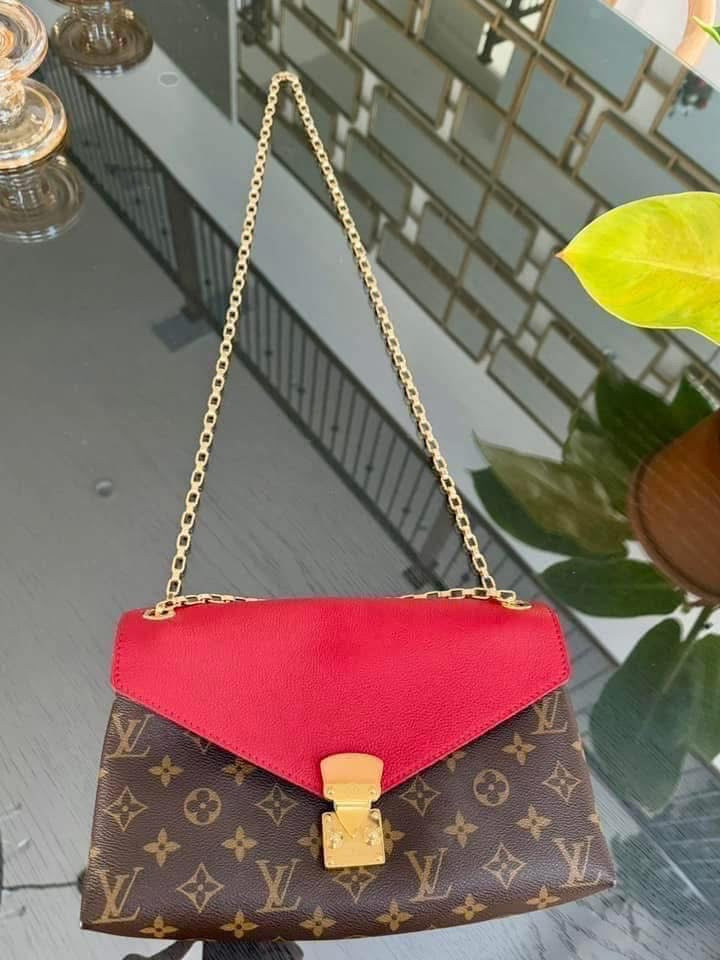 Pallas Chain in Cherry with Dustbag -๐๏ธ Year: 2015