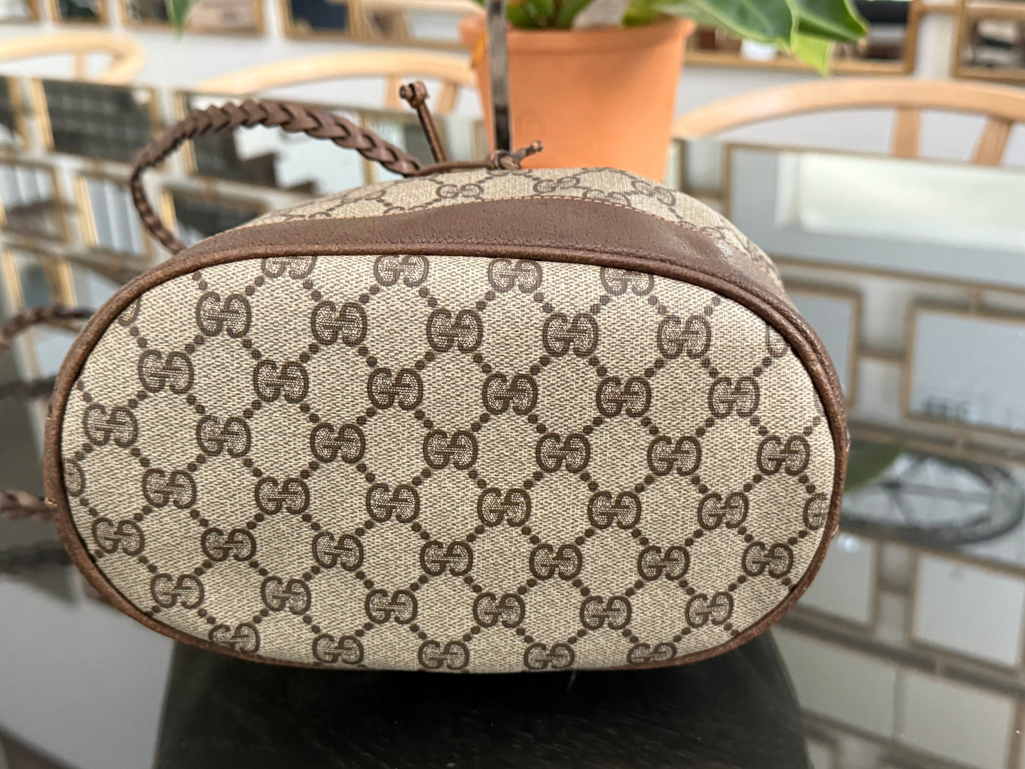 Gucci Vintage Bucket Crossbody bag