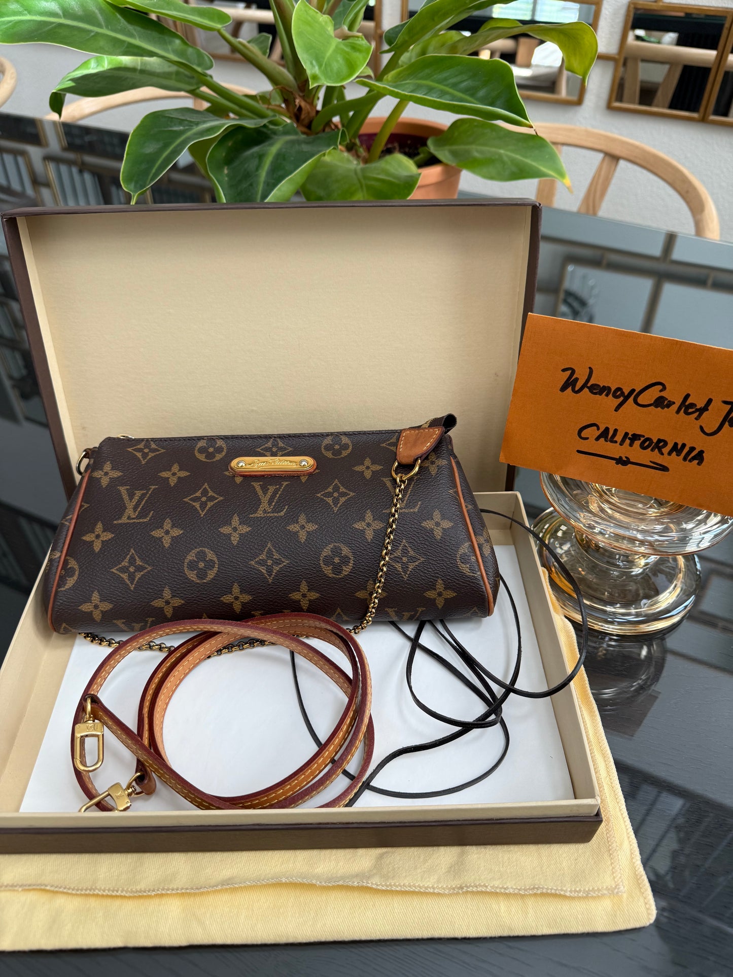 Eva Clutch Crossbody with Dustbag and Box🗓️ Year: 2015
