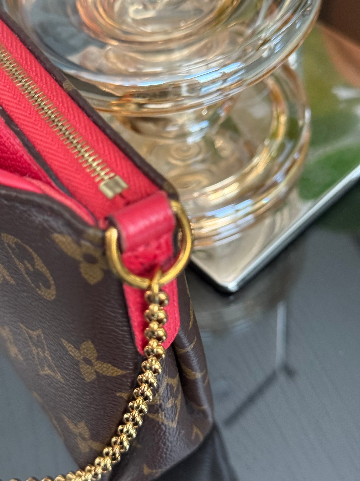 Pallas Clutch w/ Box and Dustbag - ๐๏ธ Year: 2016