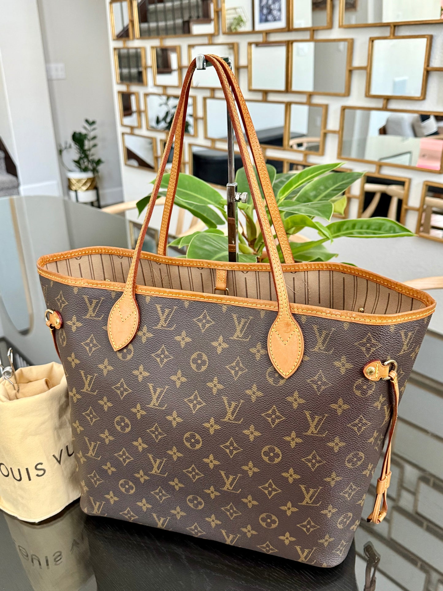 Neverfull MM with Dustbag 🗓️ Year: 2008