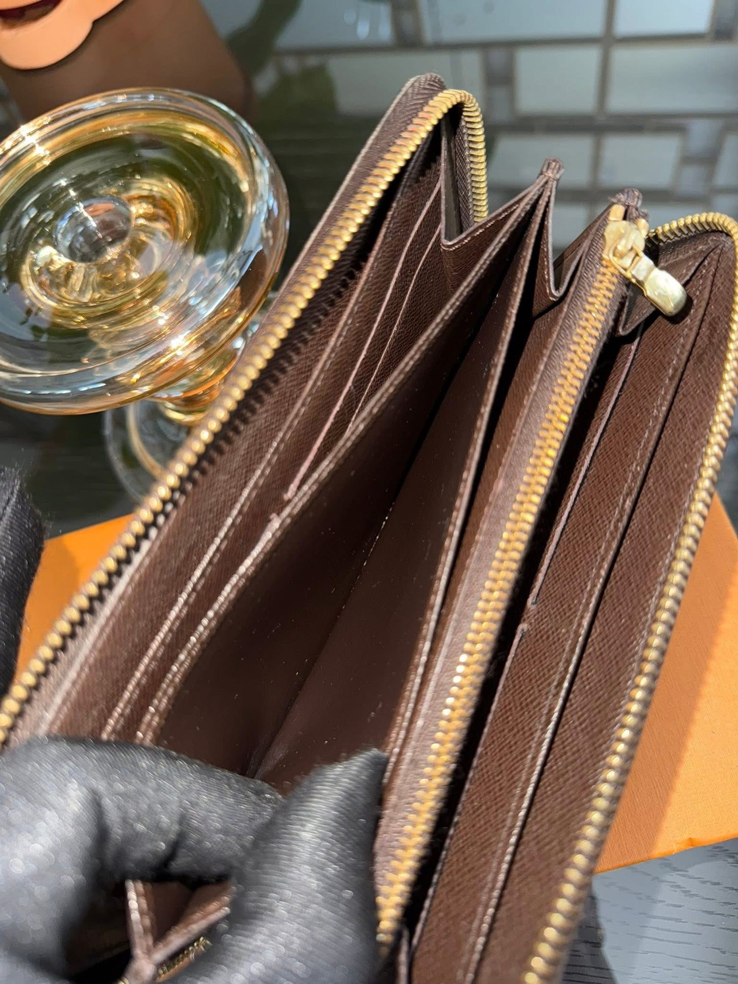 Zippy Long Wallet in DE with Box Year: 2013