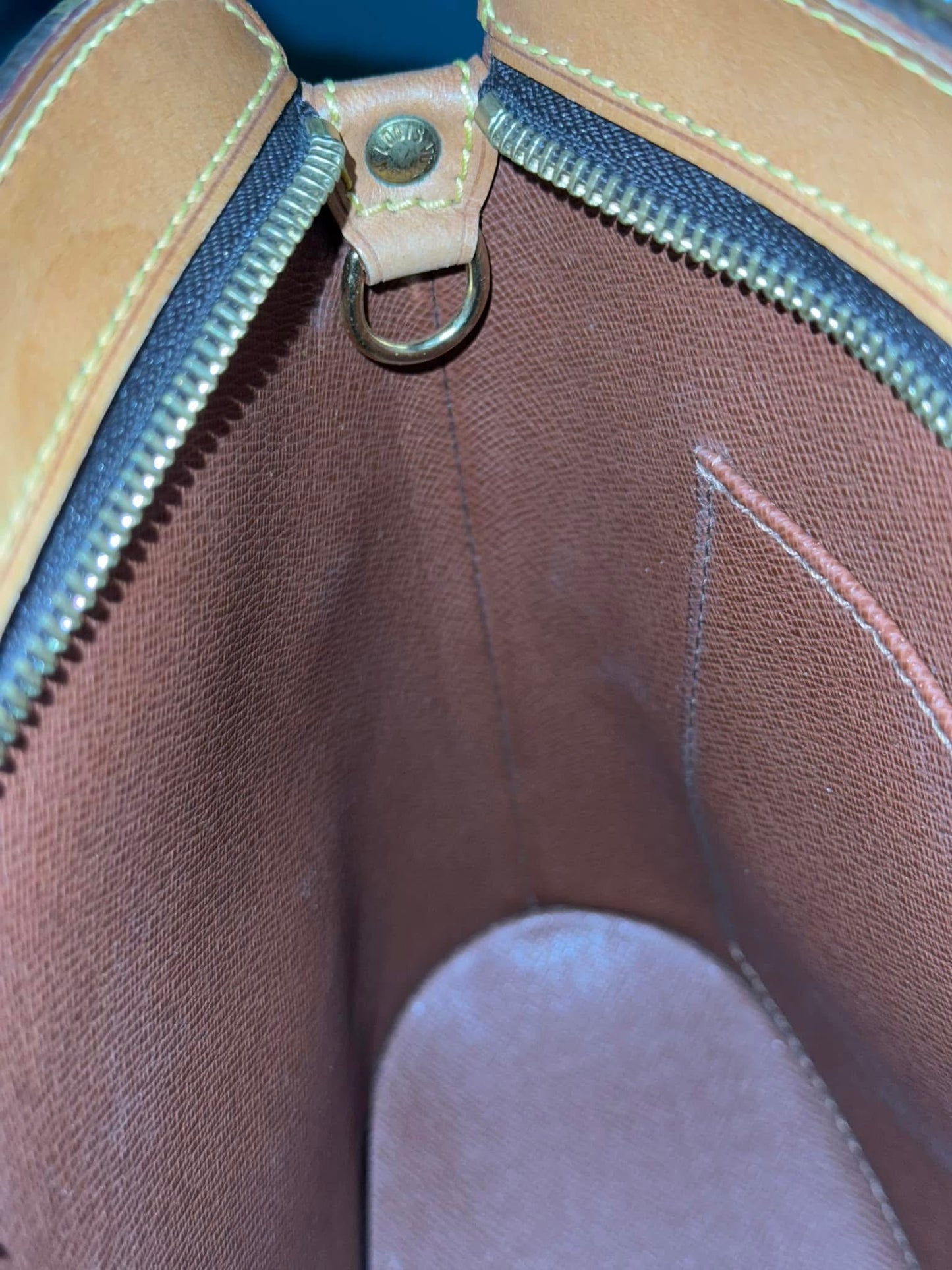 Drouot Crossbody
π
Year: 2001