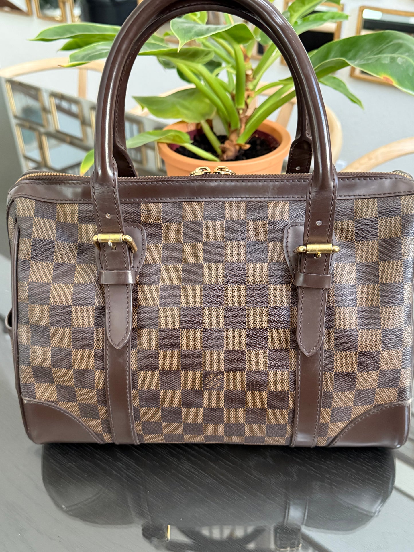 Berkeley Damier Ebene with Dustbag 🗓️ Year: 2009