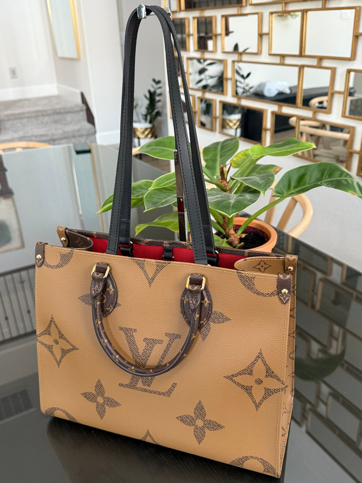 On The Go MM in Monogram with Dustbag -Microchip