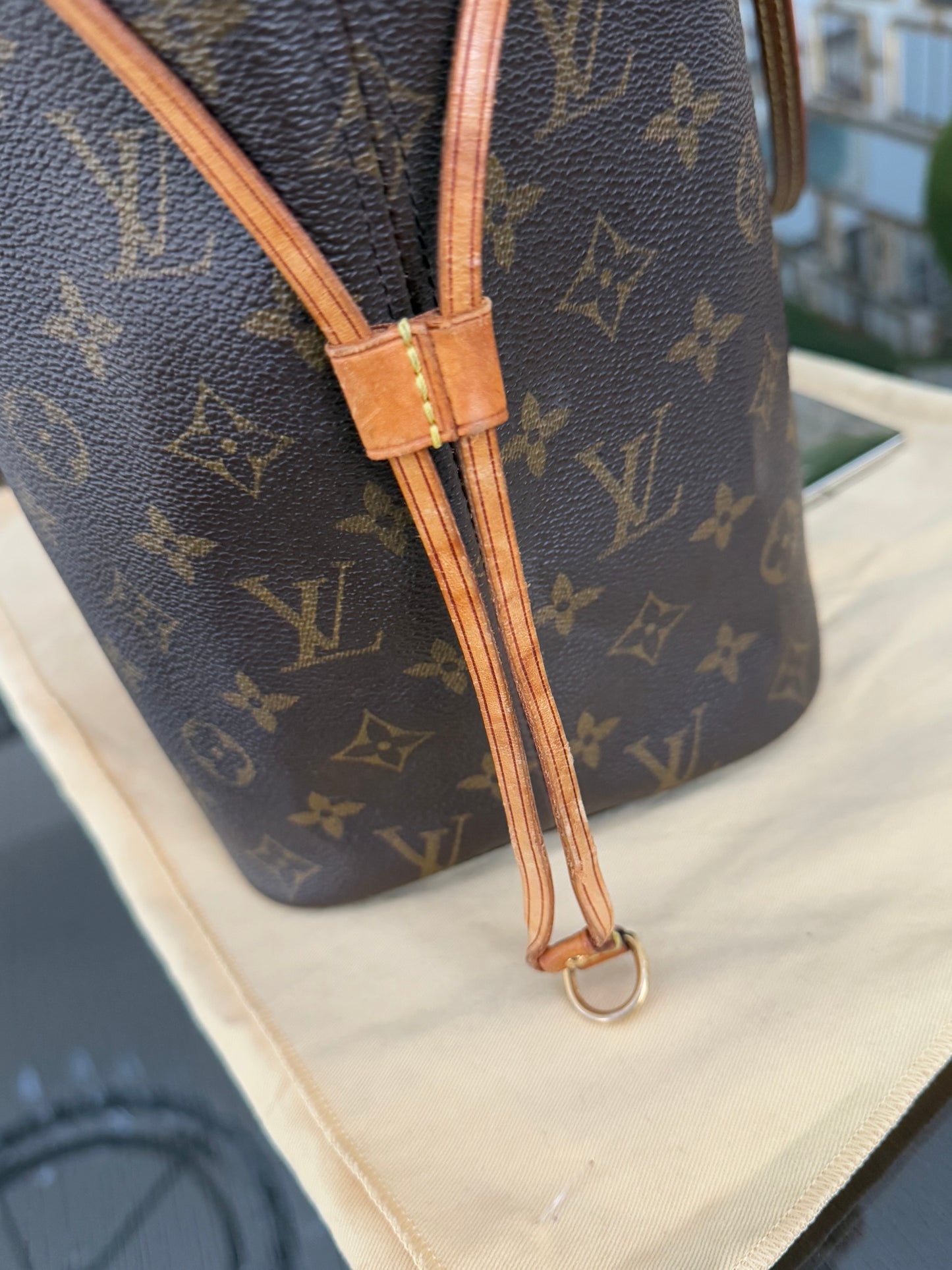 Neverfull MM with Dustbag -🗓️ Year: 2008