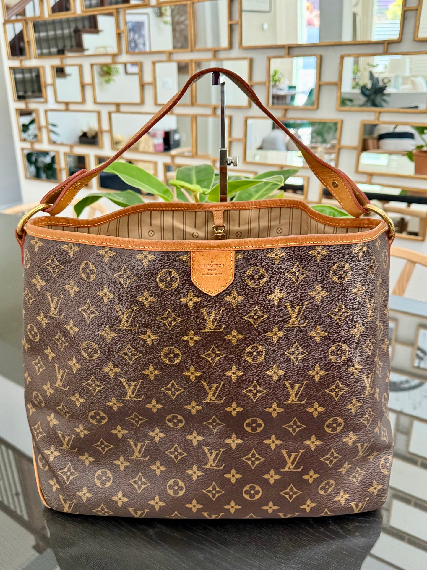 Delightful MM with Dustbag and Insert organizer π
Year: 2011