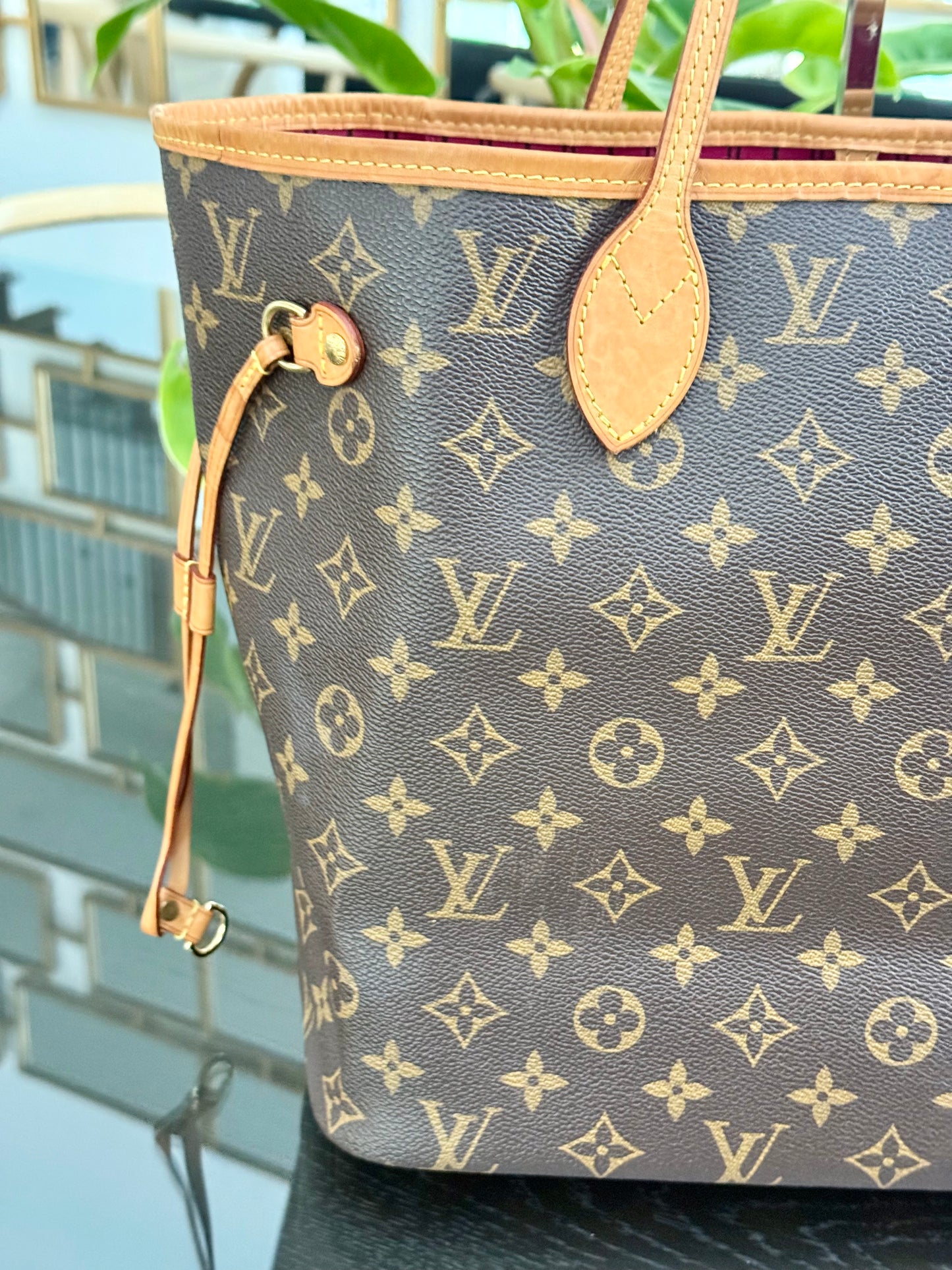 Neverfull MM in Peony with Insert Organizer and Dustbag 🗓️ Year: 2016