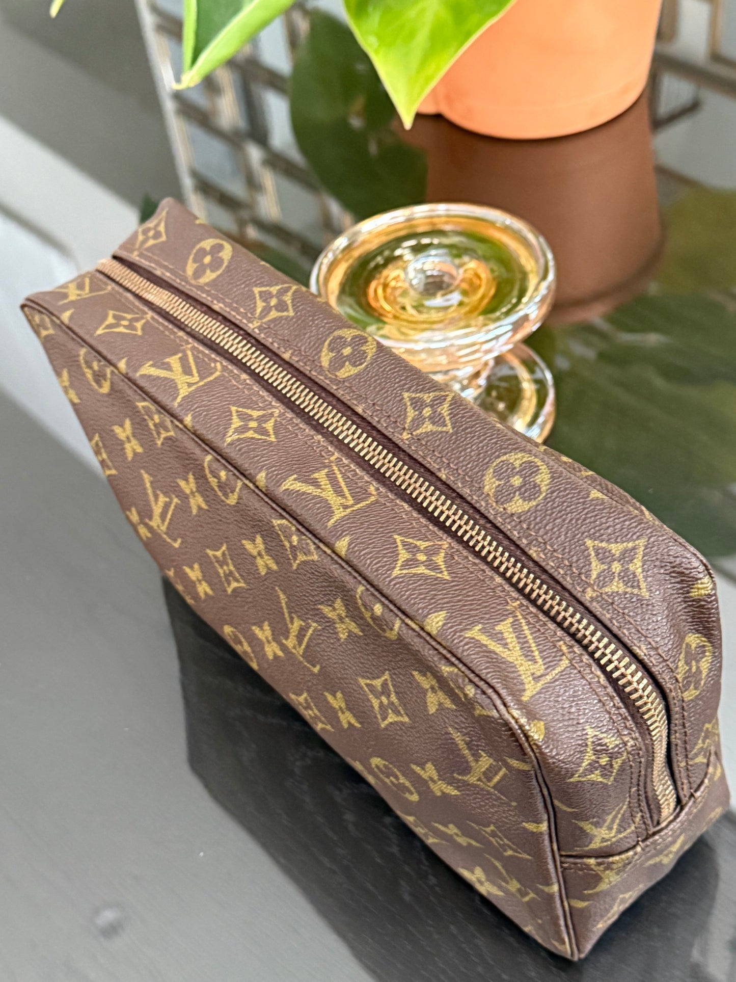 Trousse 28 -Pre Date Code
