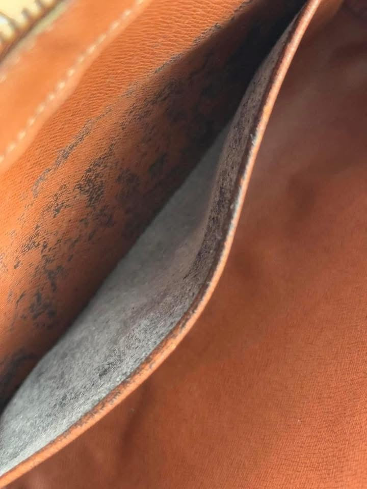 Orsay Clutch -
๐๏ธ Year: 1998