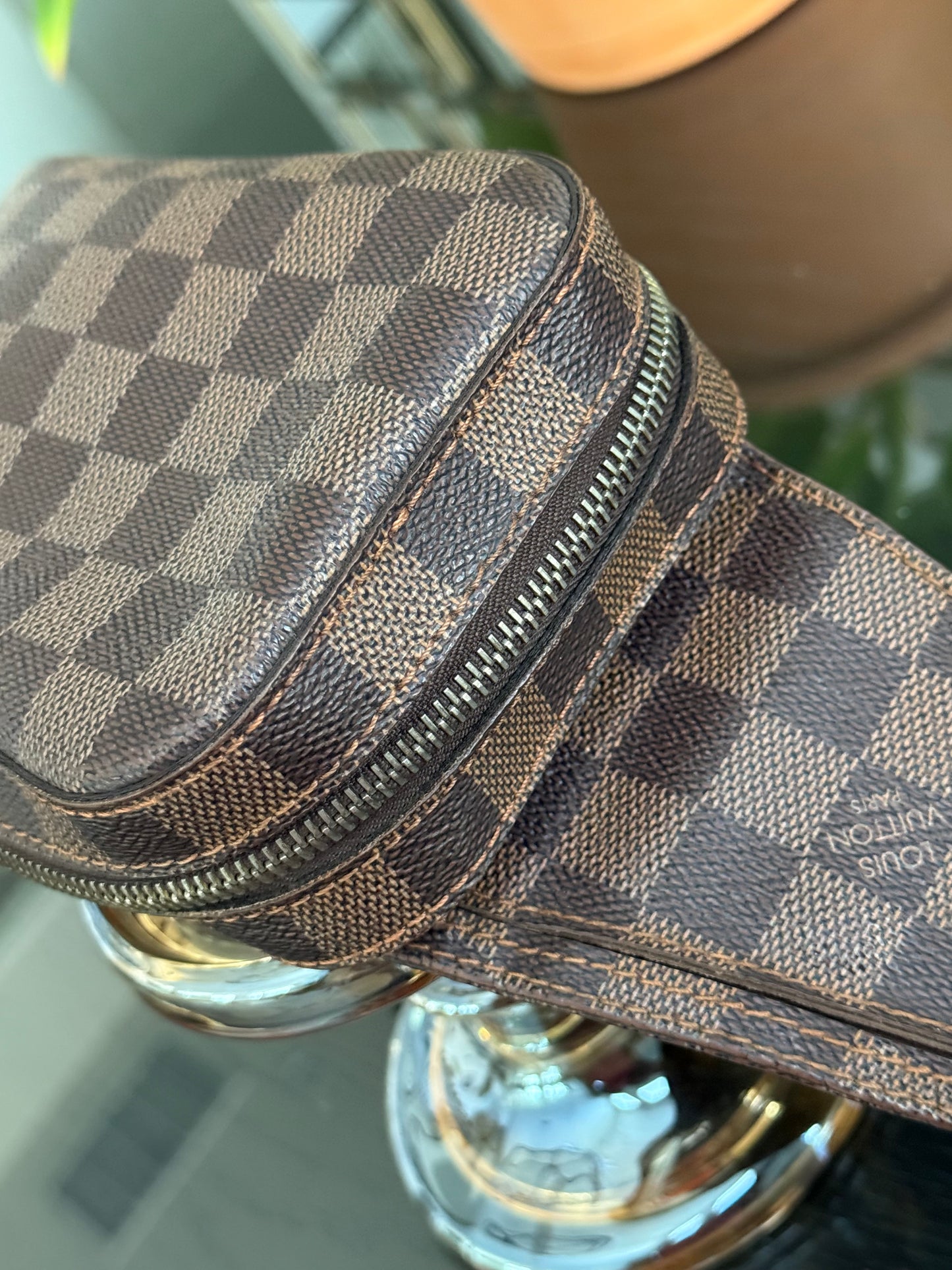 Geronimos in Damier Ebene