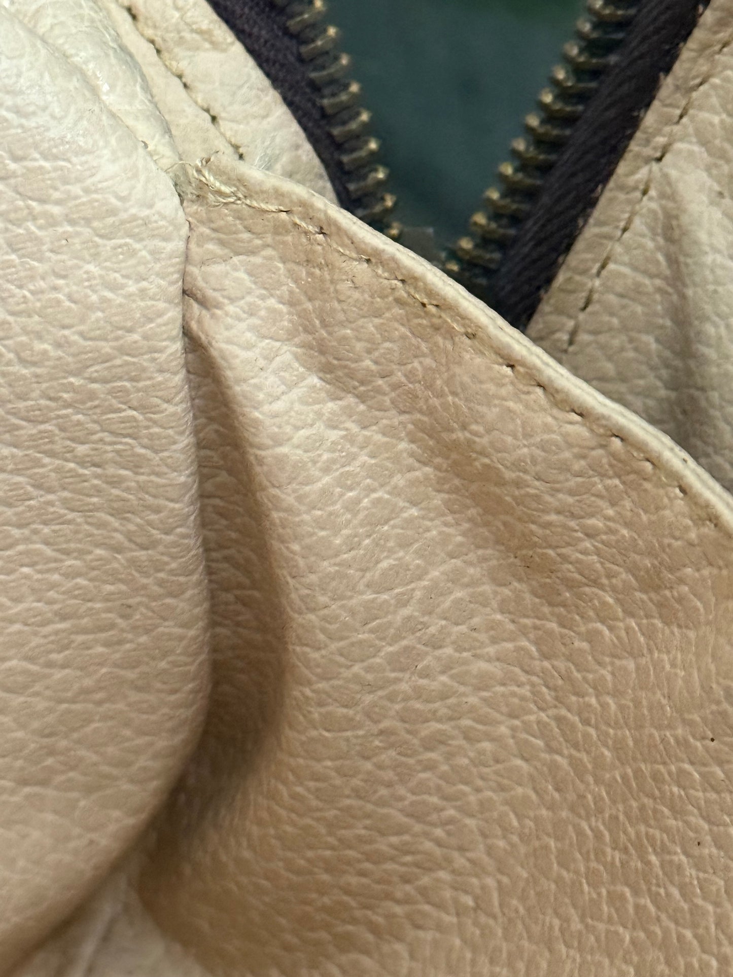 Trousse 23 ๐๏ธ Circa 80โs