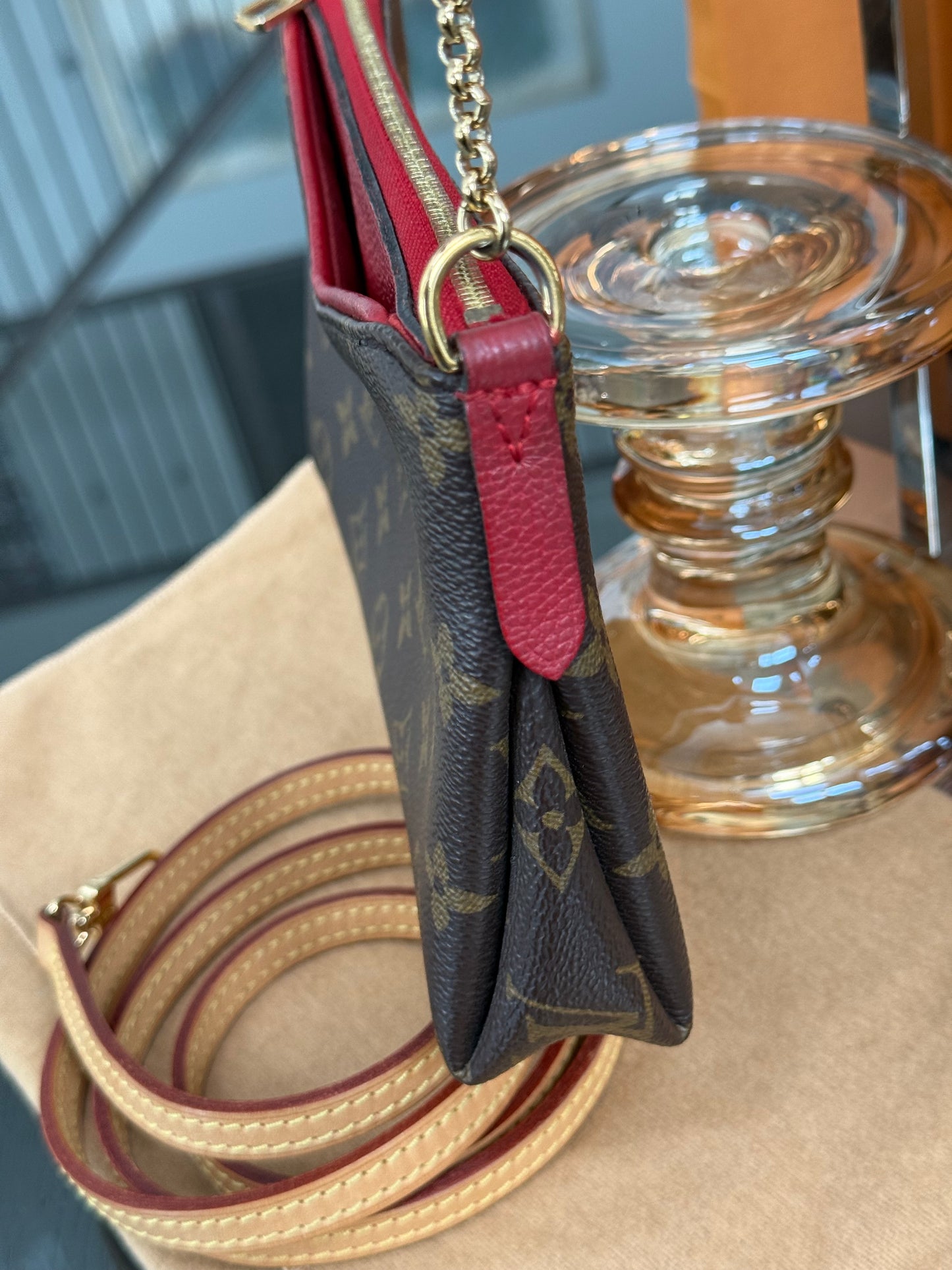 Pallas Clutch w/ Box, Dustbag and Paper bag - Year: 2017