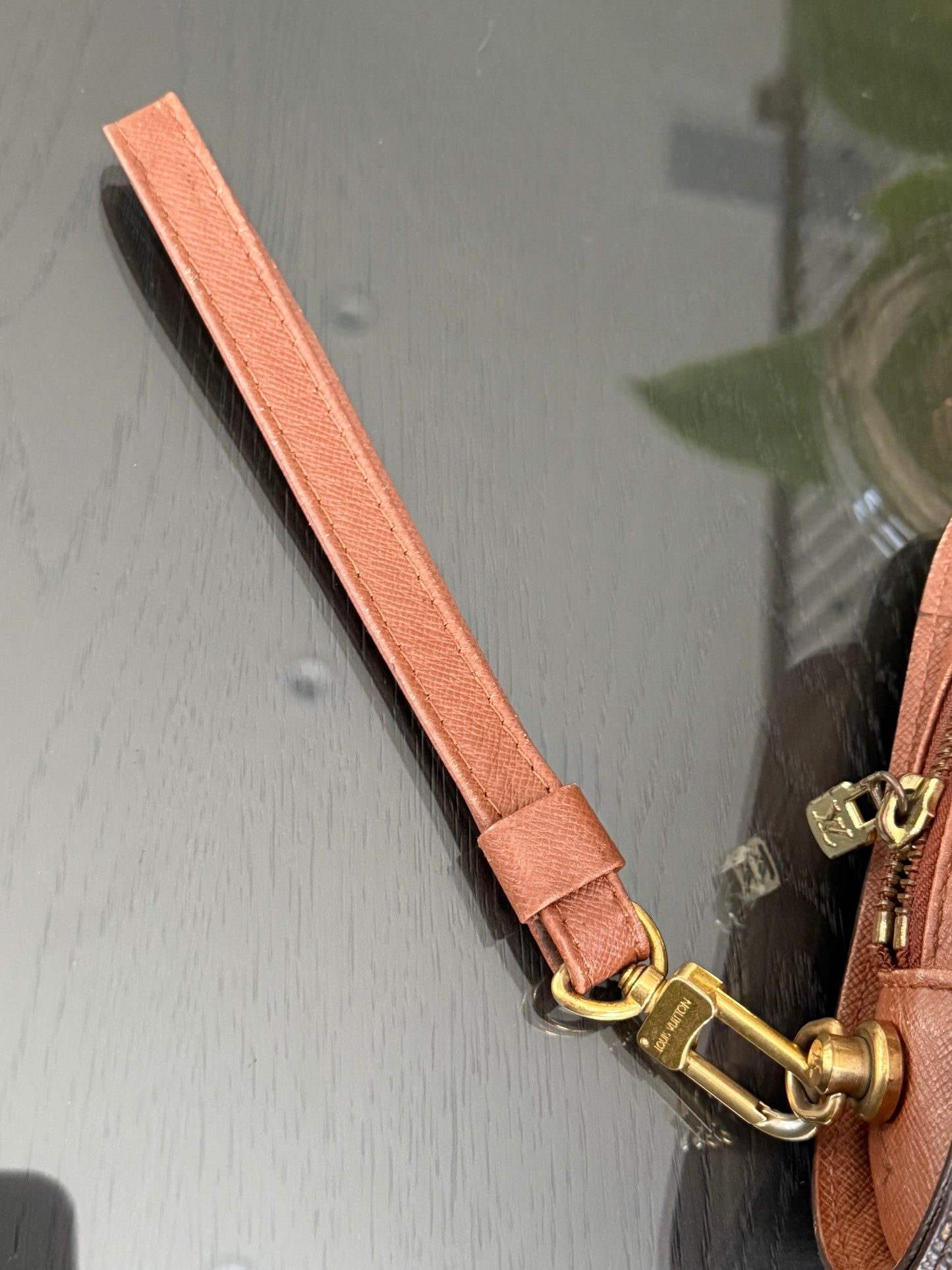 Orsay Clutch
๐๏ธ Year: 1993