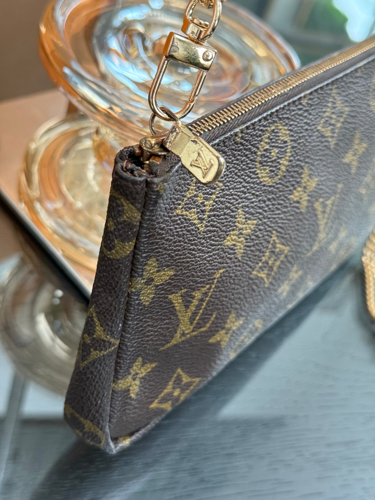 Sac Shopping Pouch with Generic Gold Strap