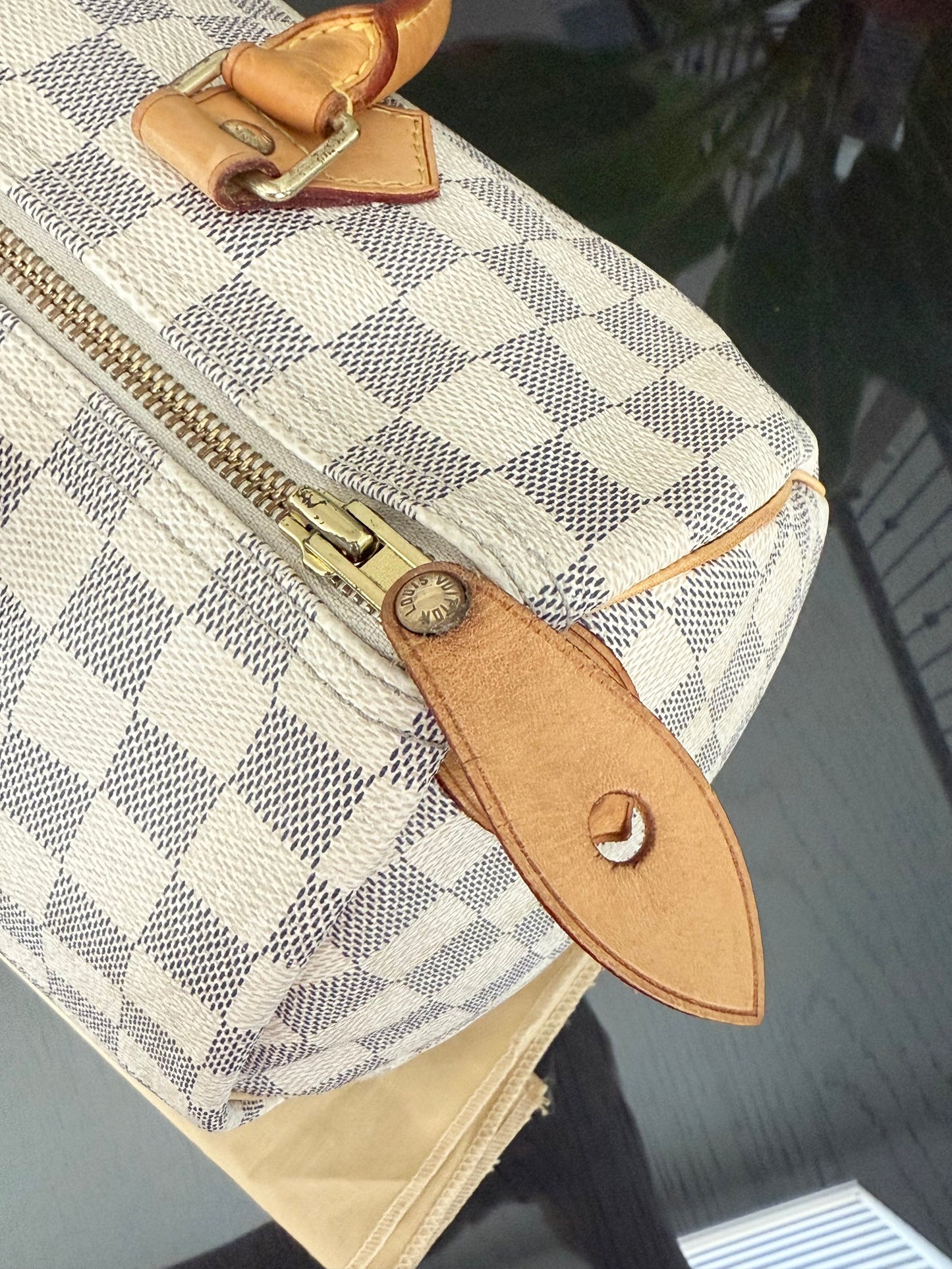 Speedy 30 Azur with Dustbag and insert organizer
๐๏ธ Year: 2007
