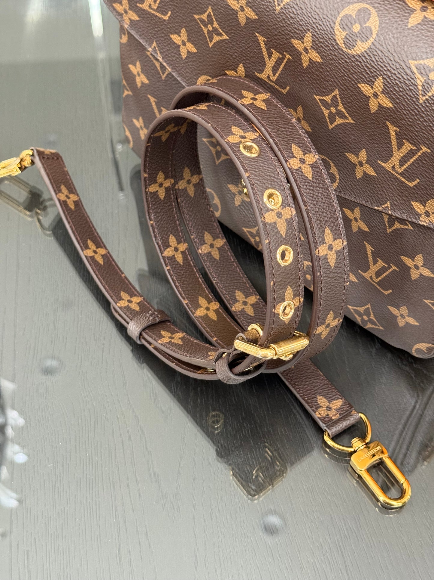 Pochette Metis with Box, Dustbag and Paper bag -Microchip & Authenticed