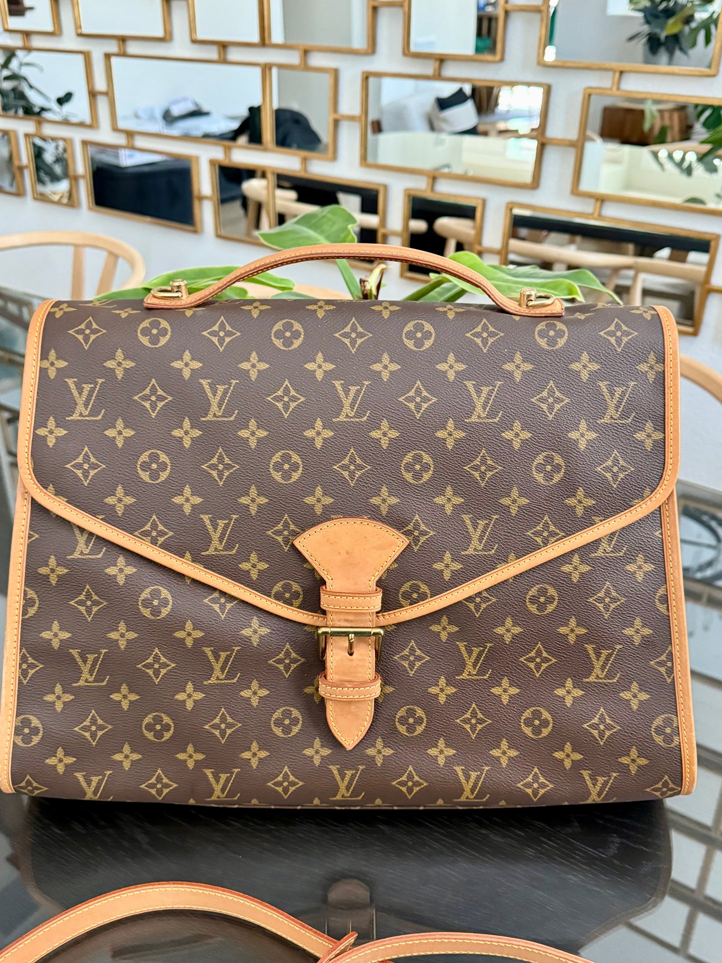 Beverly GM Satchel Crossbody - 📅 Year: 1991