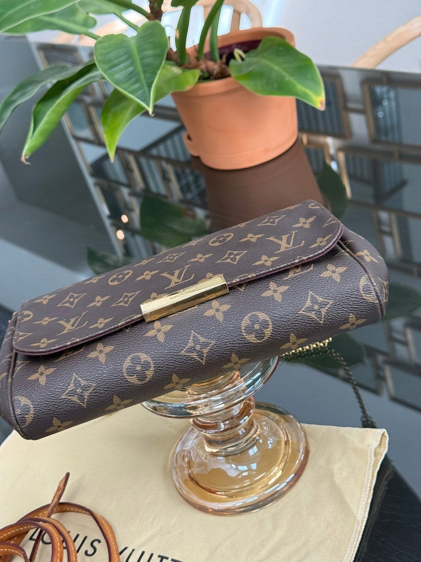 Favorite MM in Monogram with Dustbag, Box and Paper Bag -๐๏ธ Year: 2012