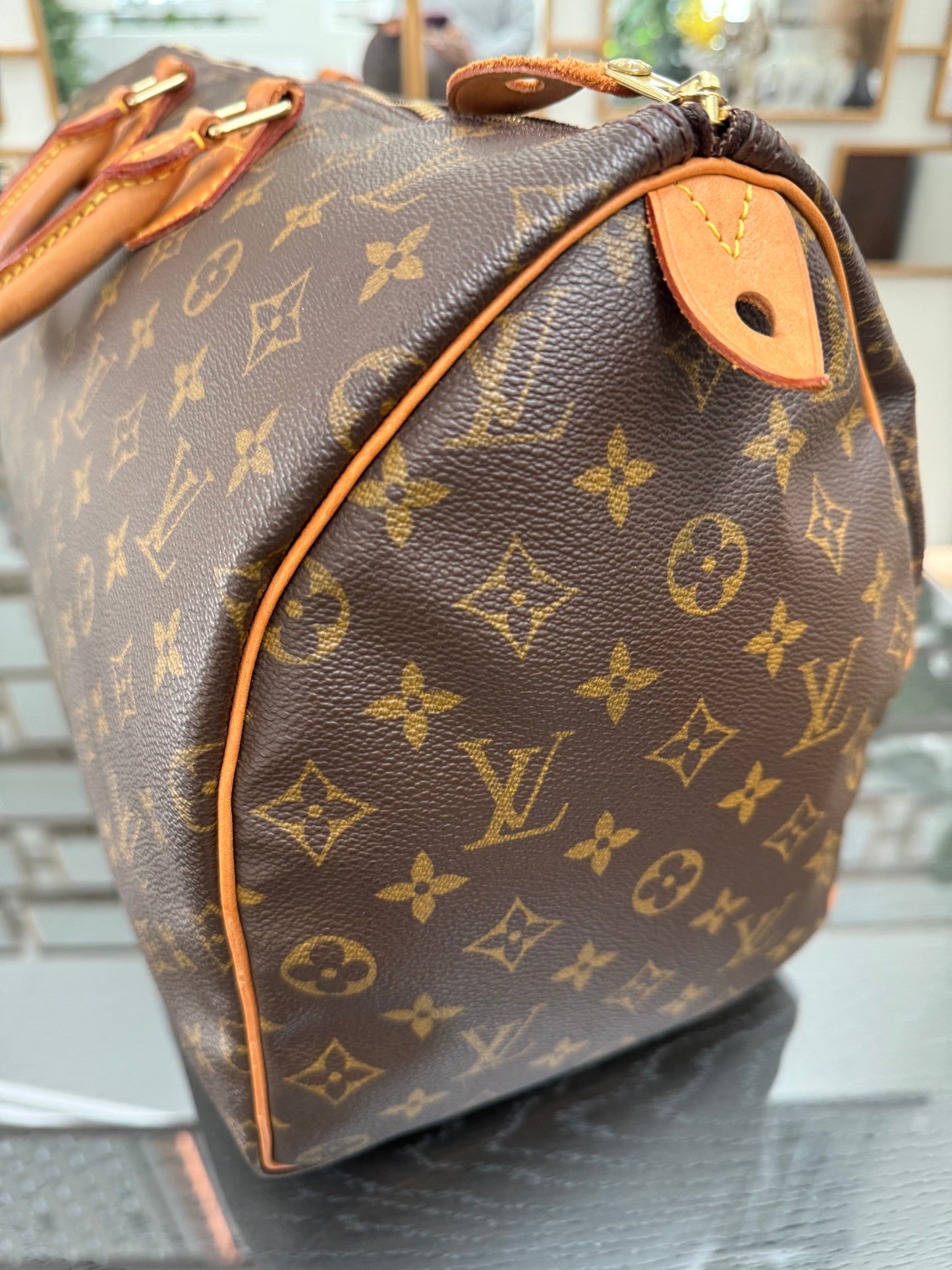 Speedy 40 with Dustbag- π
Year: 2000