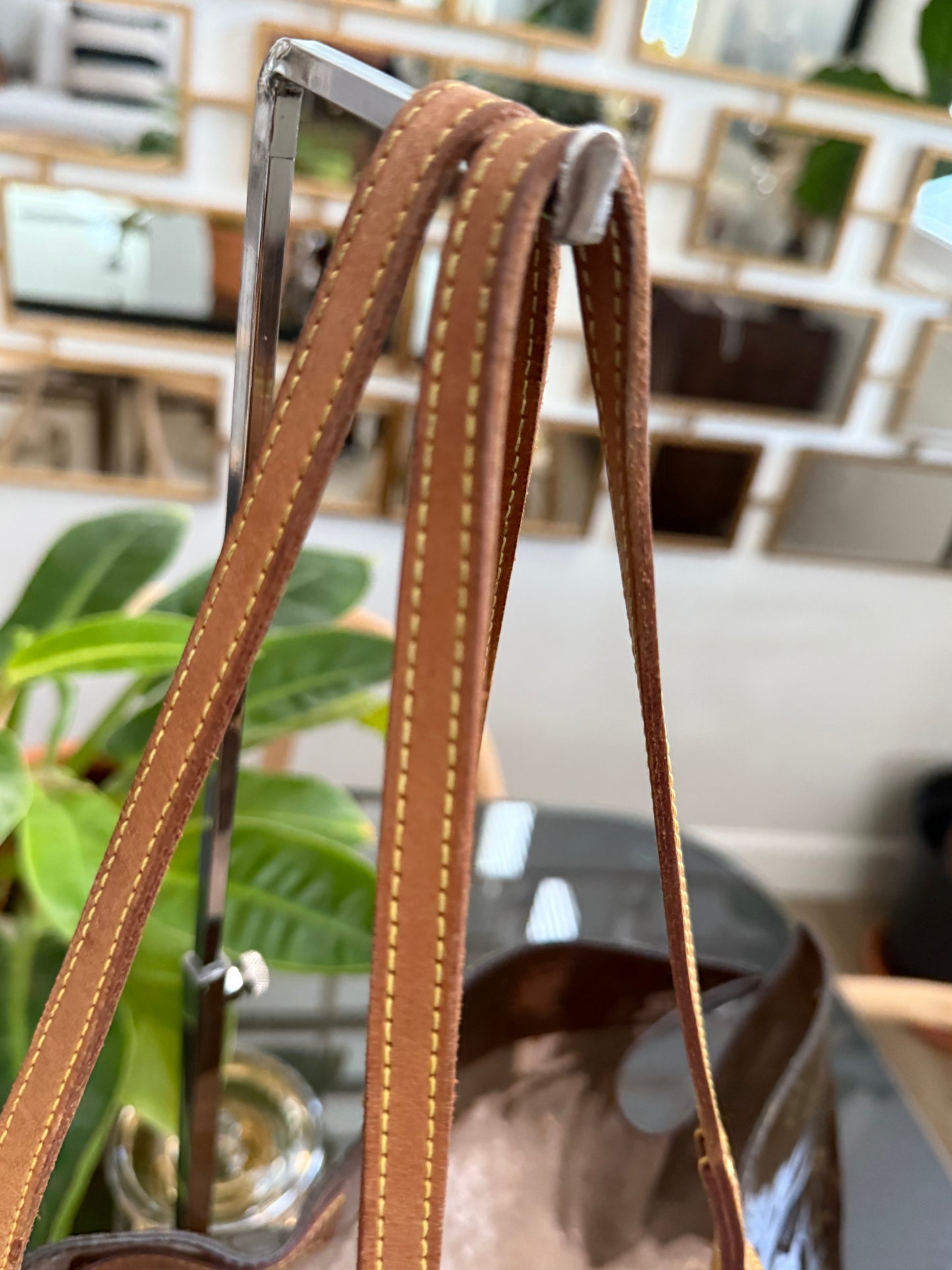 Clear Monogram Vinyl Cabas Cruise GM Tote- ๐
Year: 2000