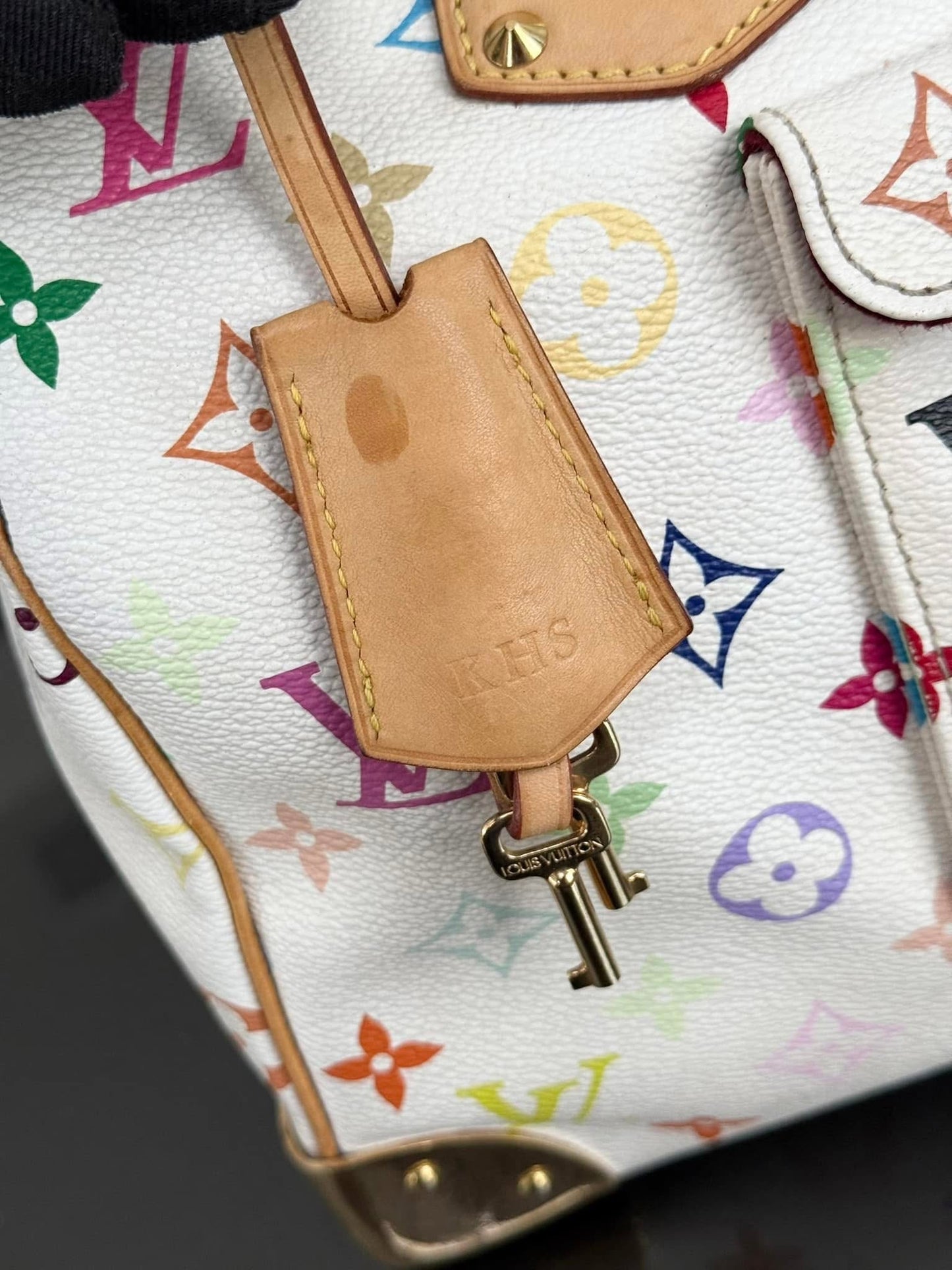 Multicolor Speedy 30 with Dustbag, clochette and keys π π
Year: 2007