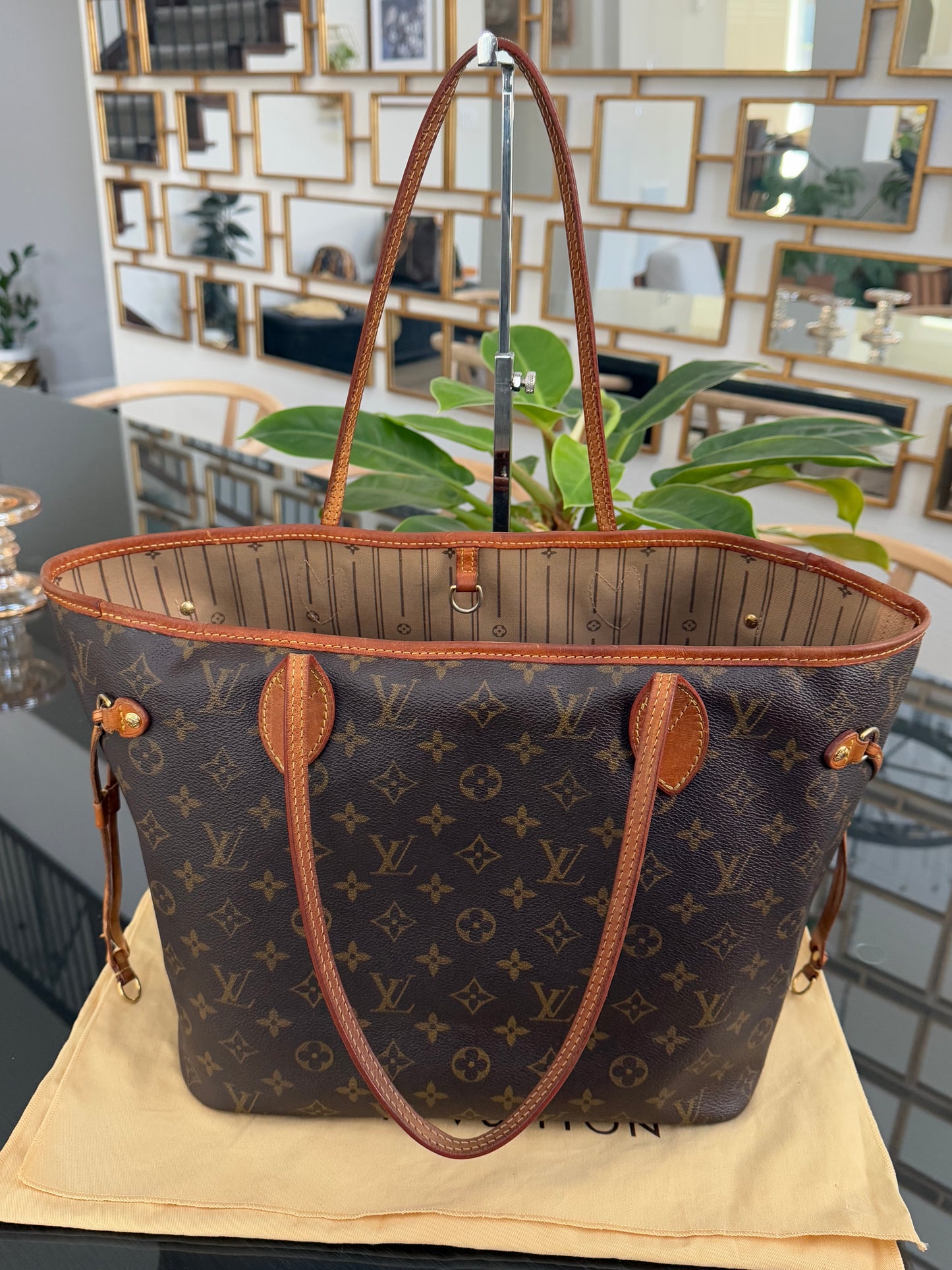 Neverfull MM with Dustbag -🗓️ Year: 2008