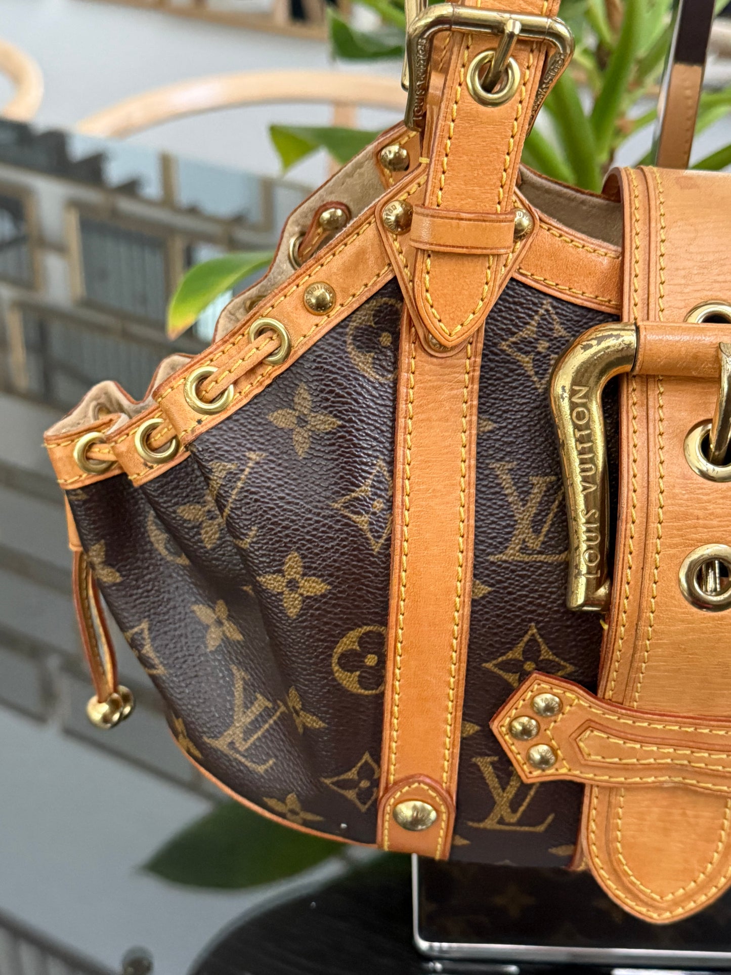 Theda GM in Monogram with Dustbag 🗓️ Year: 2004