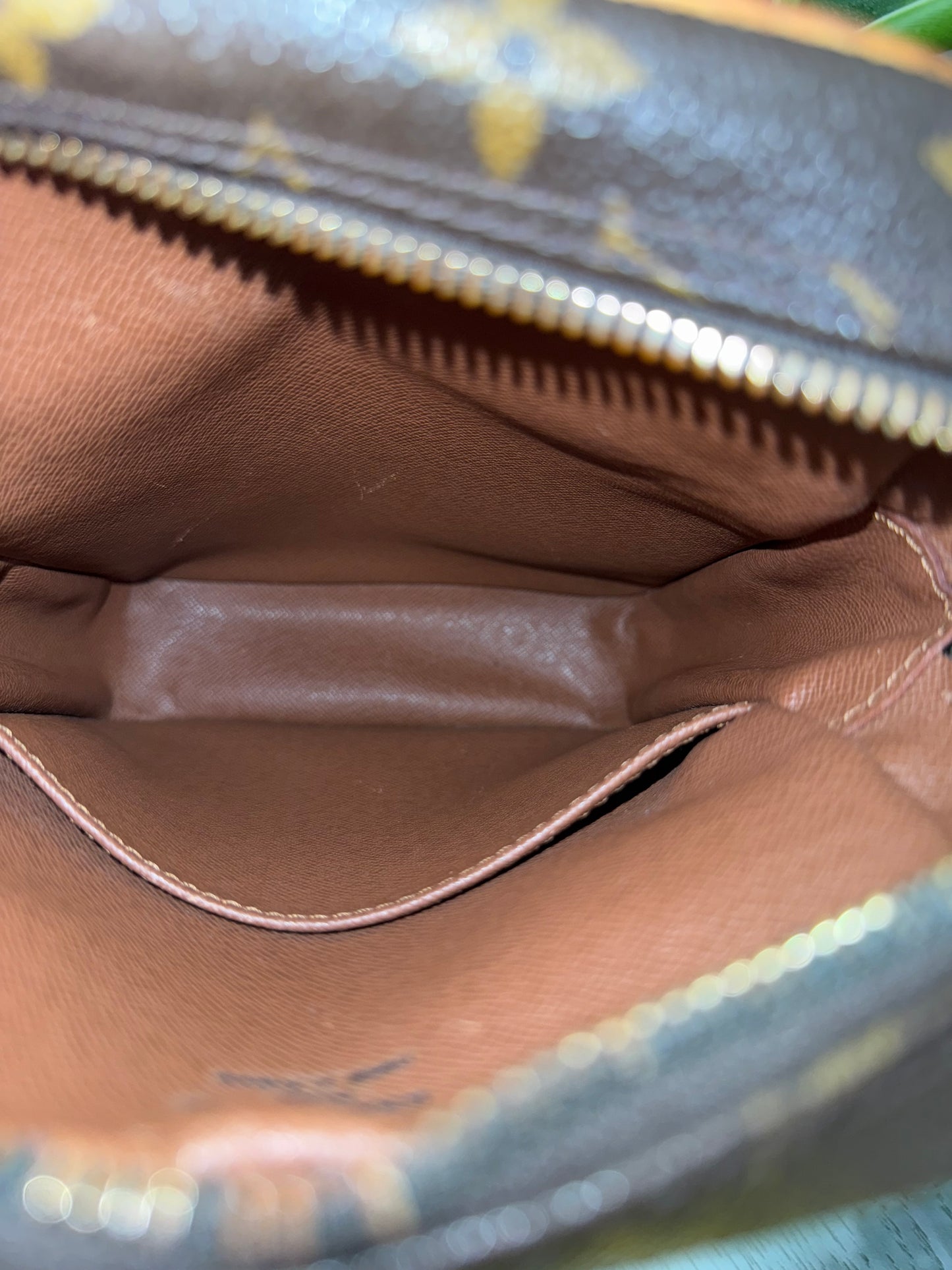 Amazon Crossbody Bag -Year: 1997