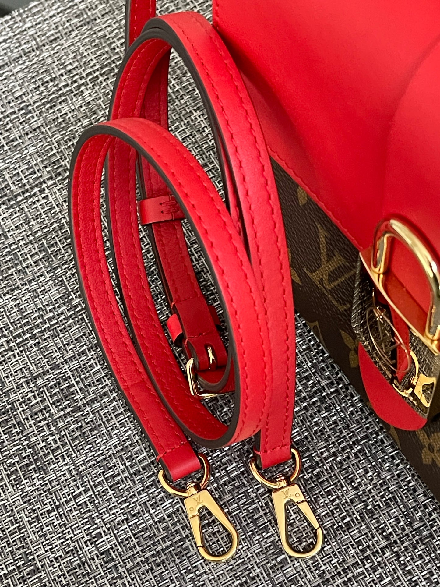 Locky BB Monogram Coquelicot (Complete Inclusions) - ๐
Year: 2019