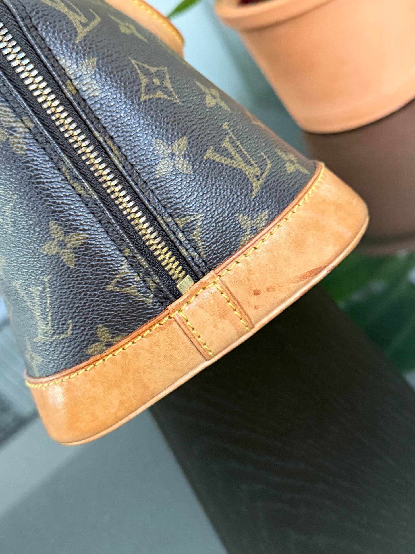 Alma PM in Monogram- 🗓️ Year: 1995