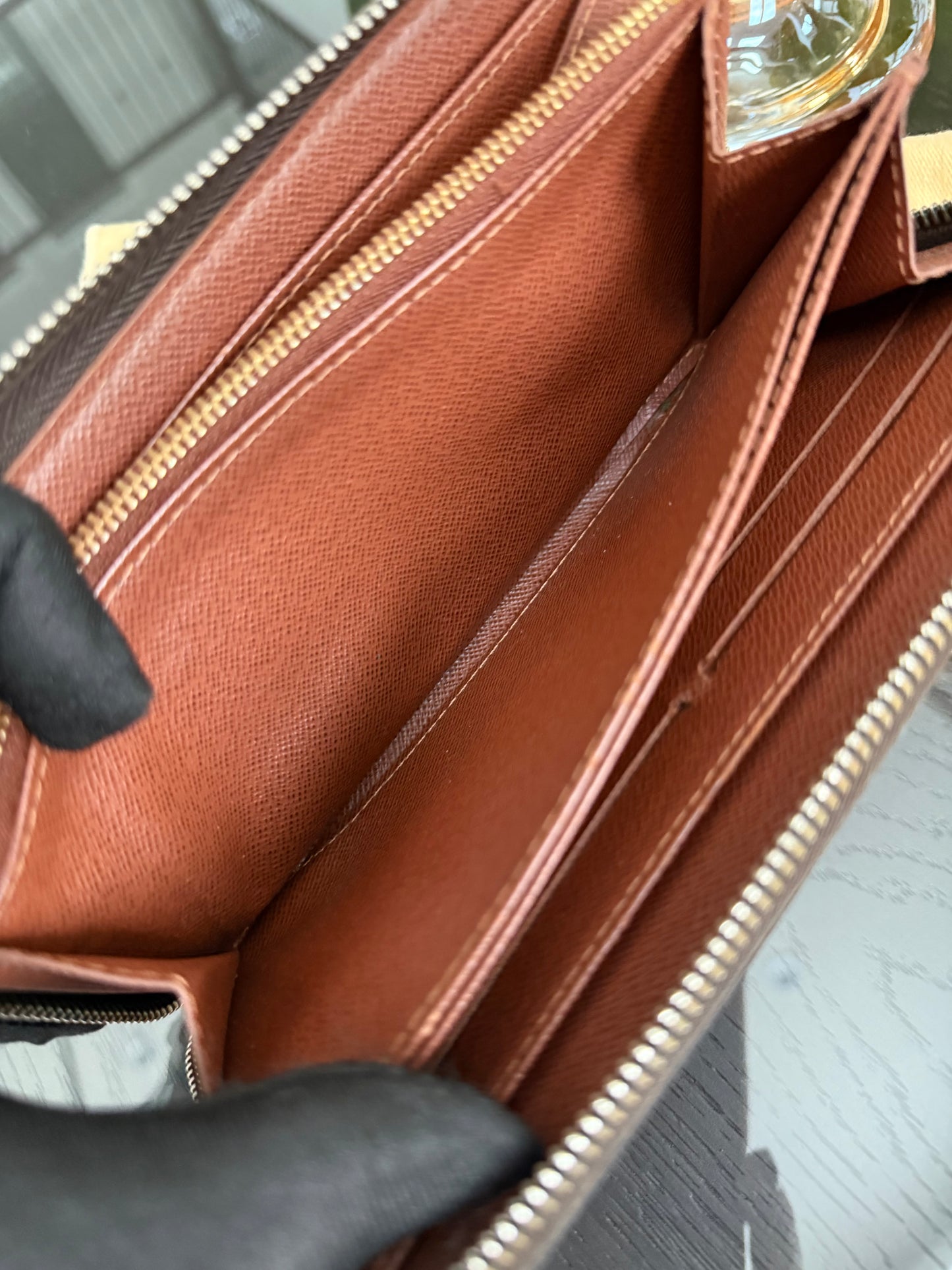 Monogram Zippy Long Wallet with Dustbag 🗓️ Year: 2006