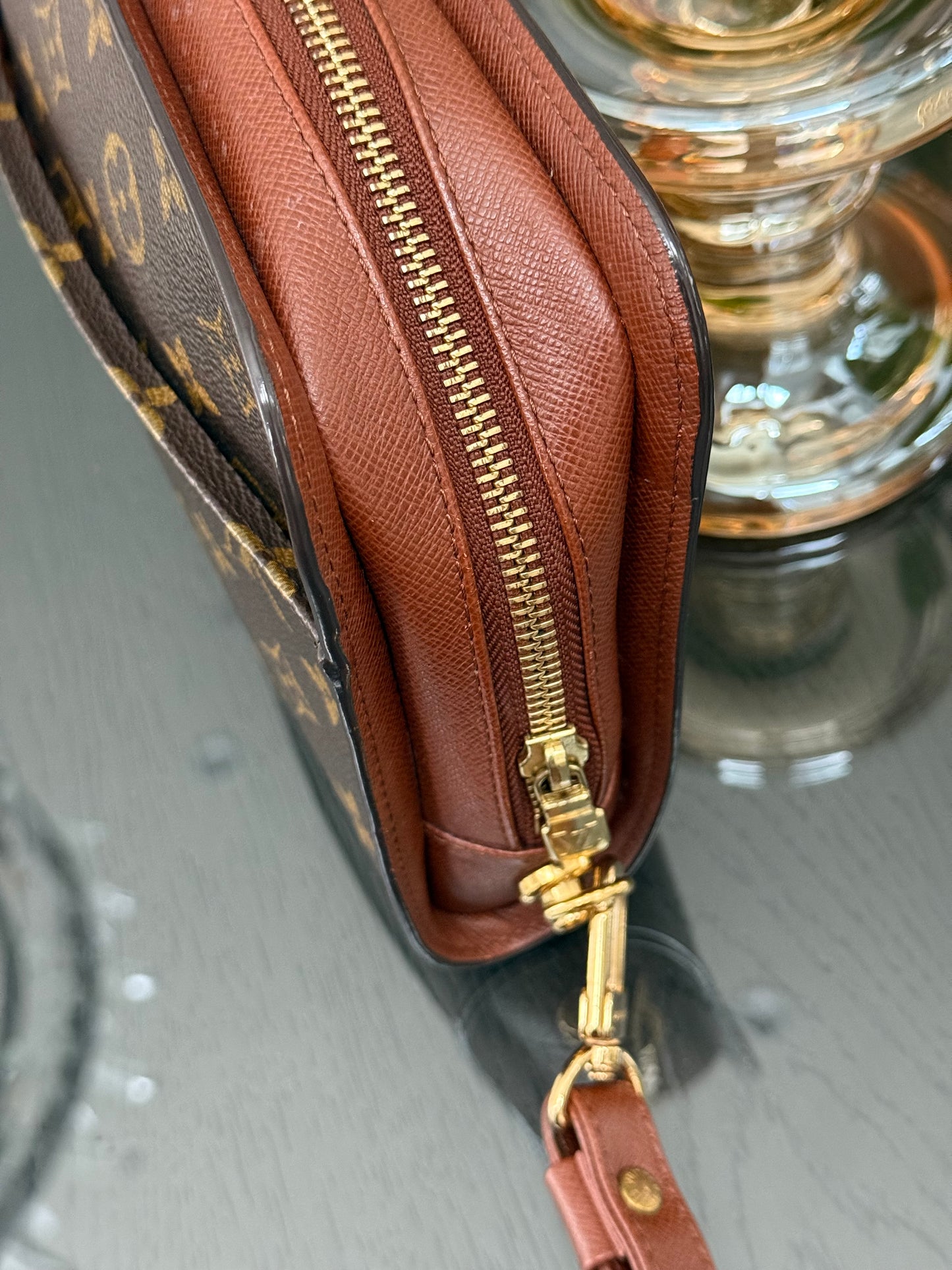 Orsay Clutch -
🗓️ Year: 2001
