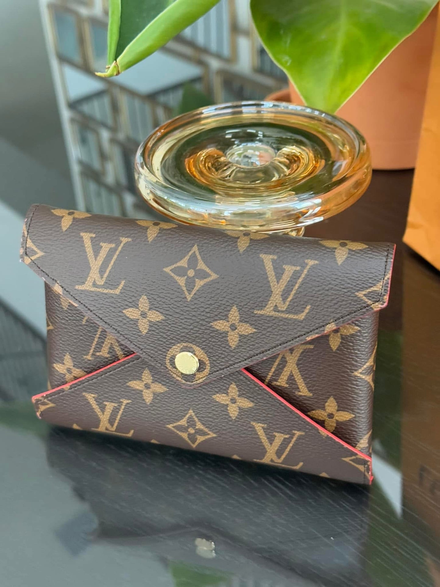 Kirigami Medium Pouch - Microchip