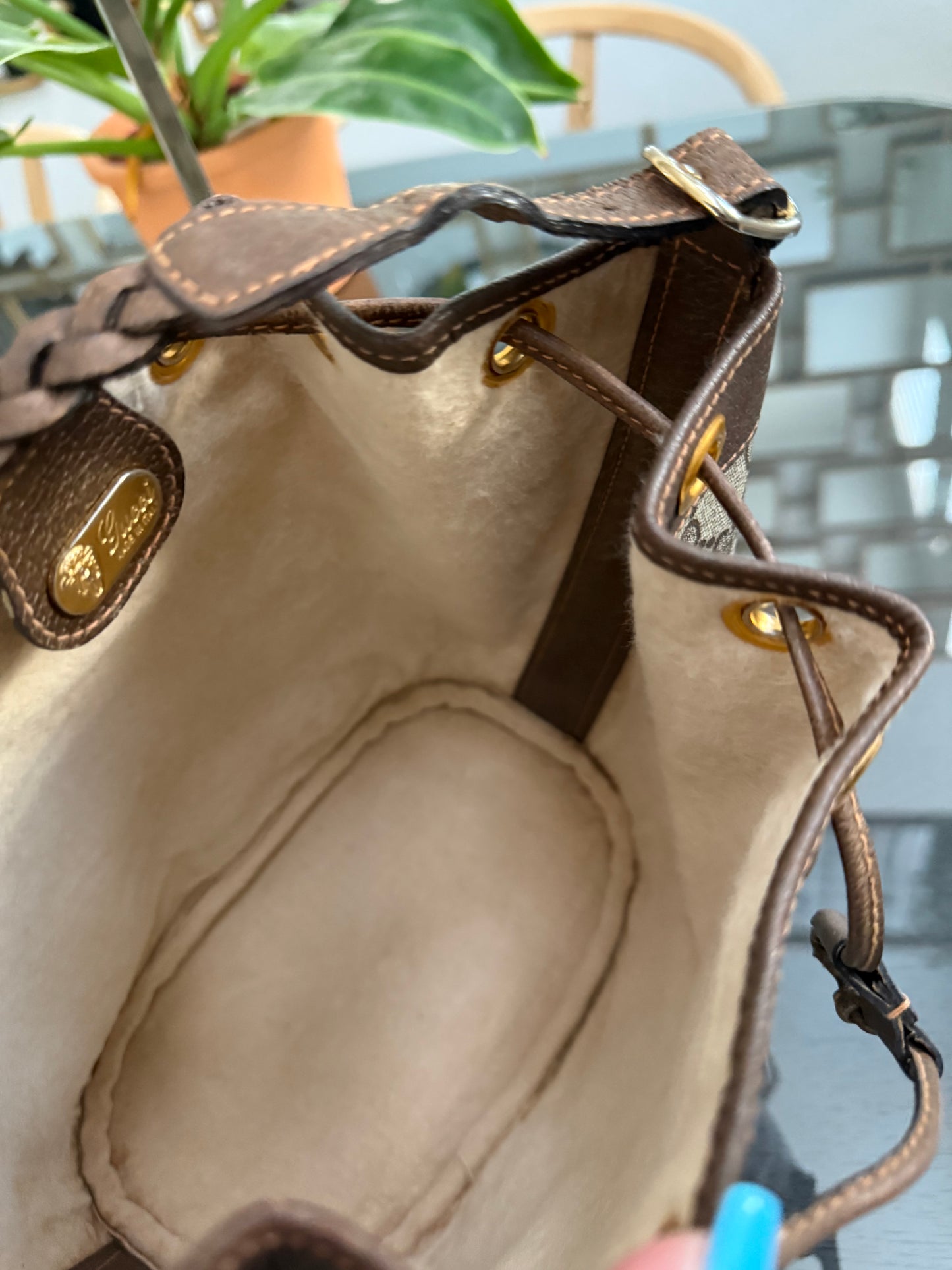 Gucci Vintage Bucket Crossbody bag