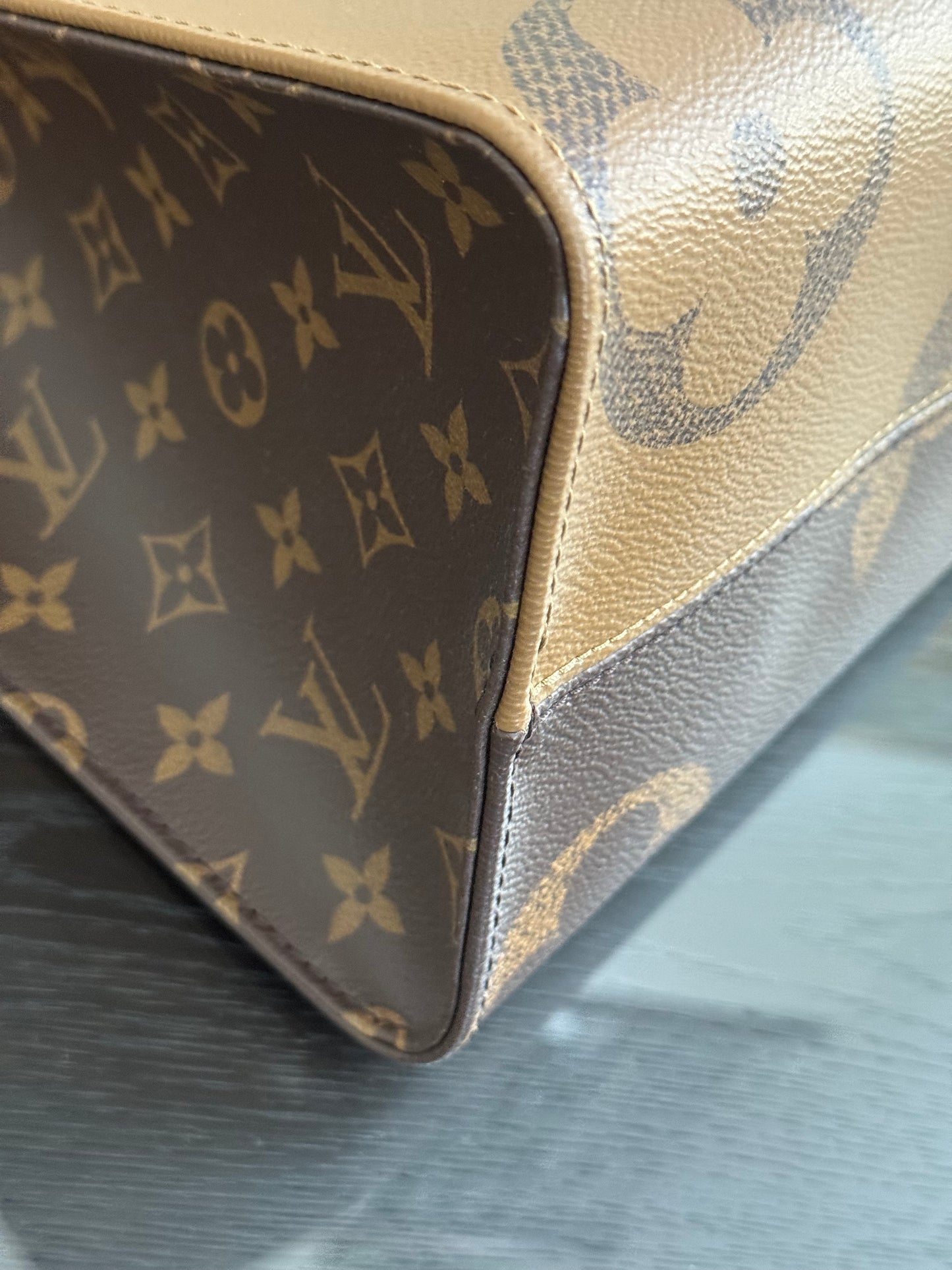 On The Go MM in Monogram with Dustbag -Microchip