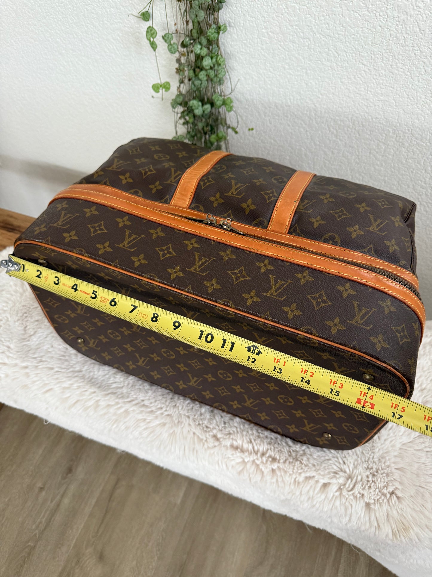 Sac Sport -๐๏ธ Year: Circa 80โs