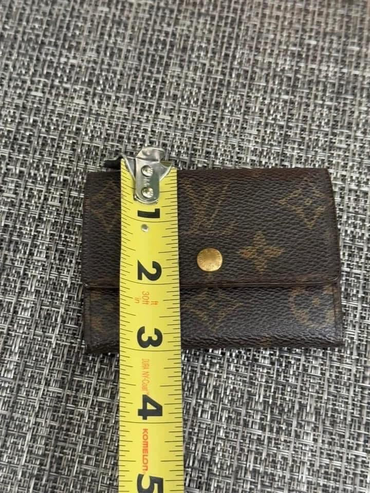 Cardholder Compact Wallet ๐๏ธ Year: 1997