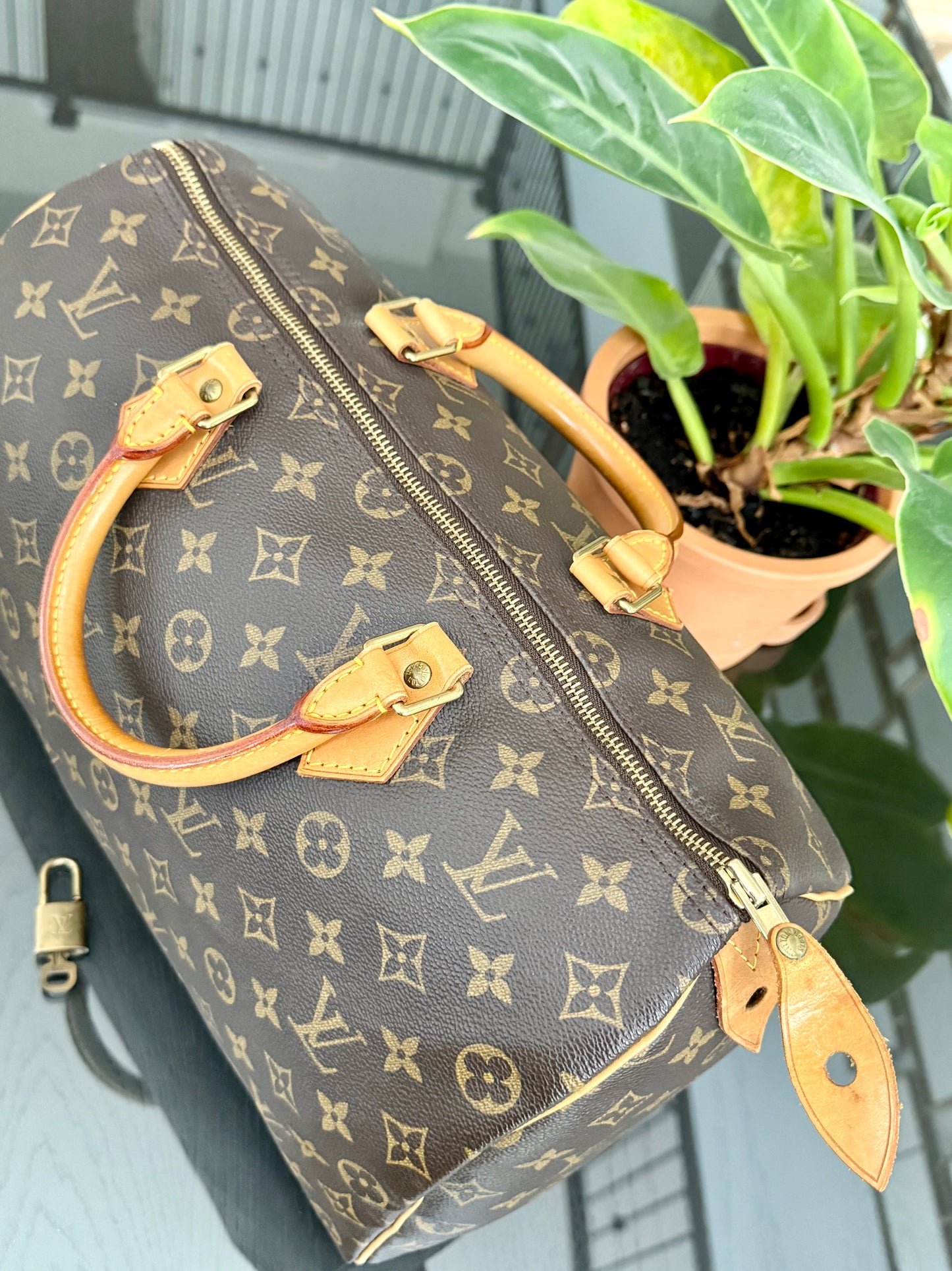 Speedy 35 with lock ๐and key - ๐
Year: 1997