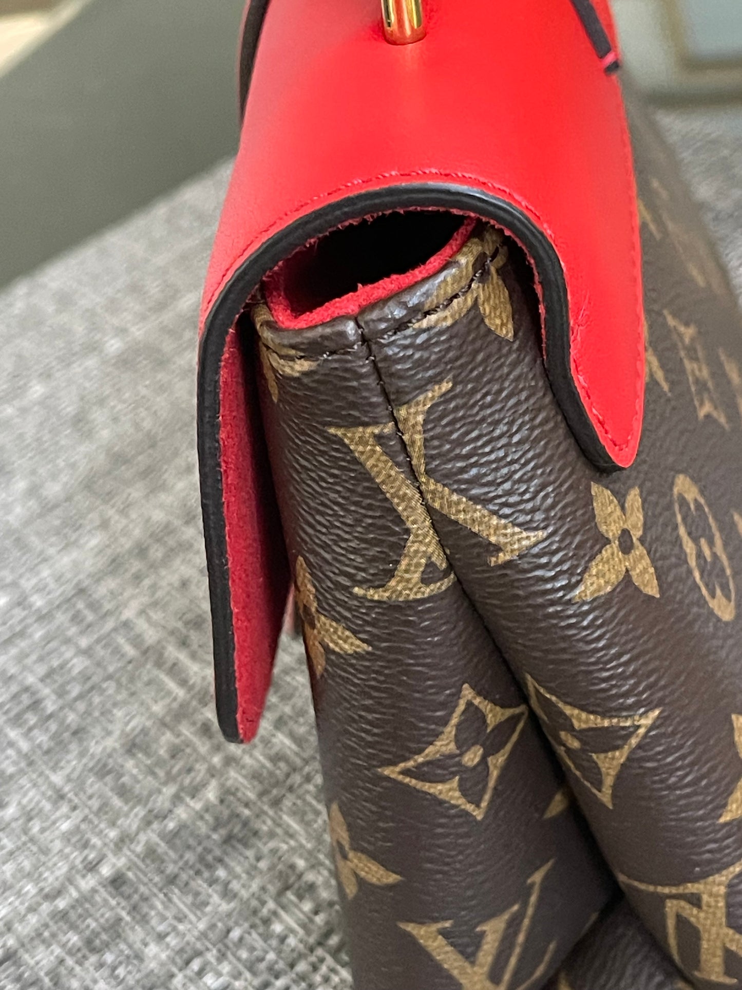 Locky BB Monogram Coquelicot (Complete Inclusions) - ๐
Year: 2019
