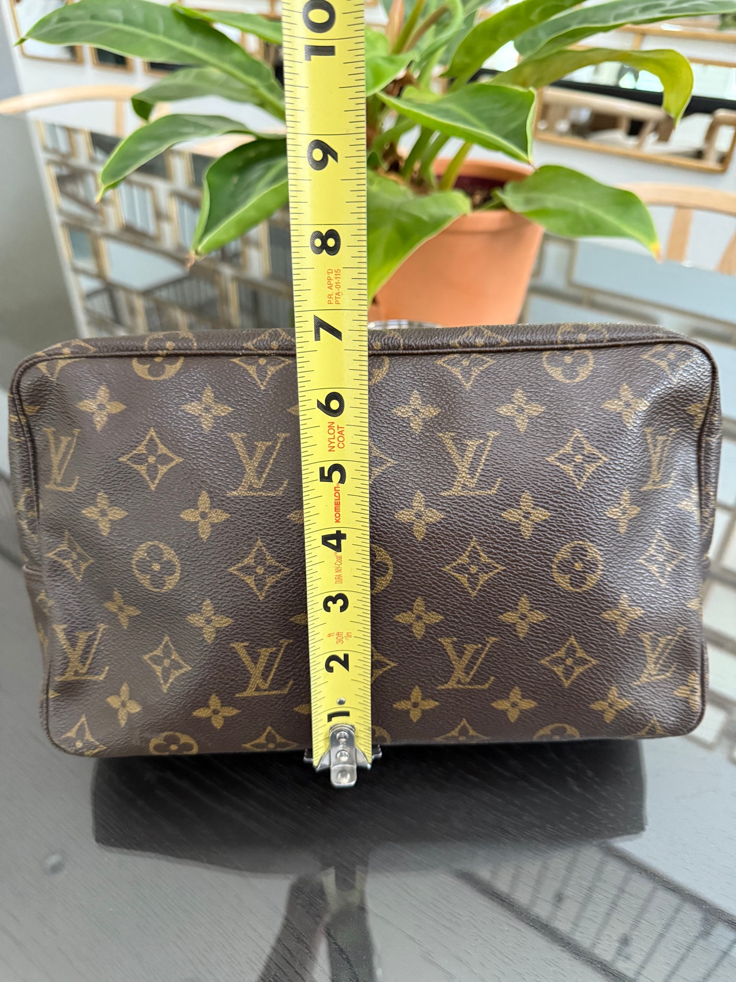 Trousse 28 -Year 1986