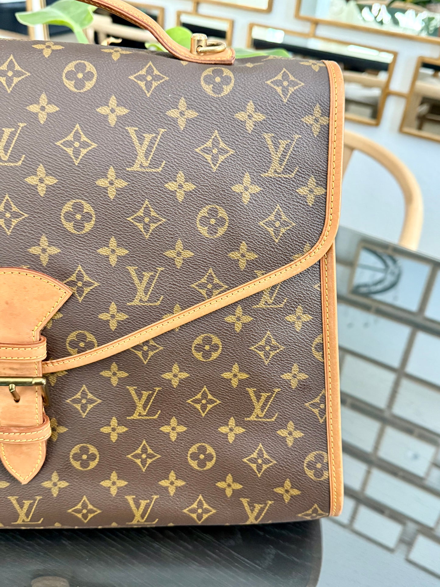 Beverly GM Satchel Crossbody - 📅 Year: 1991